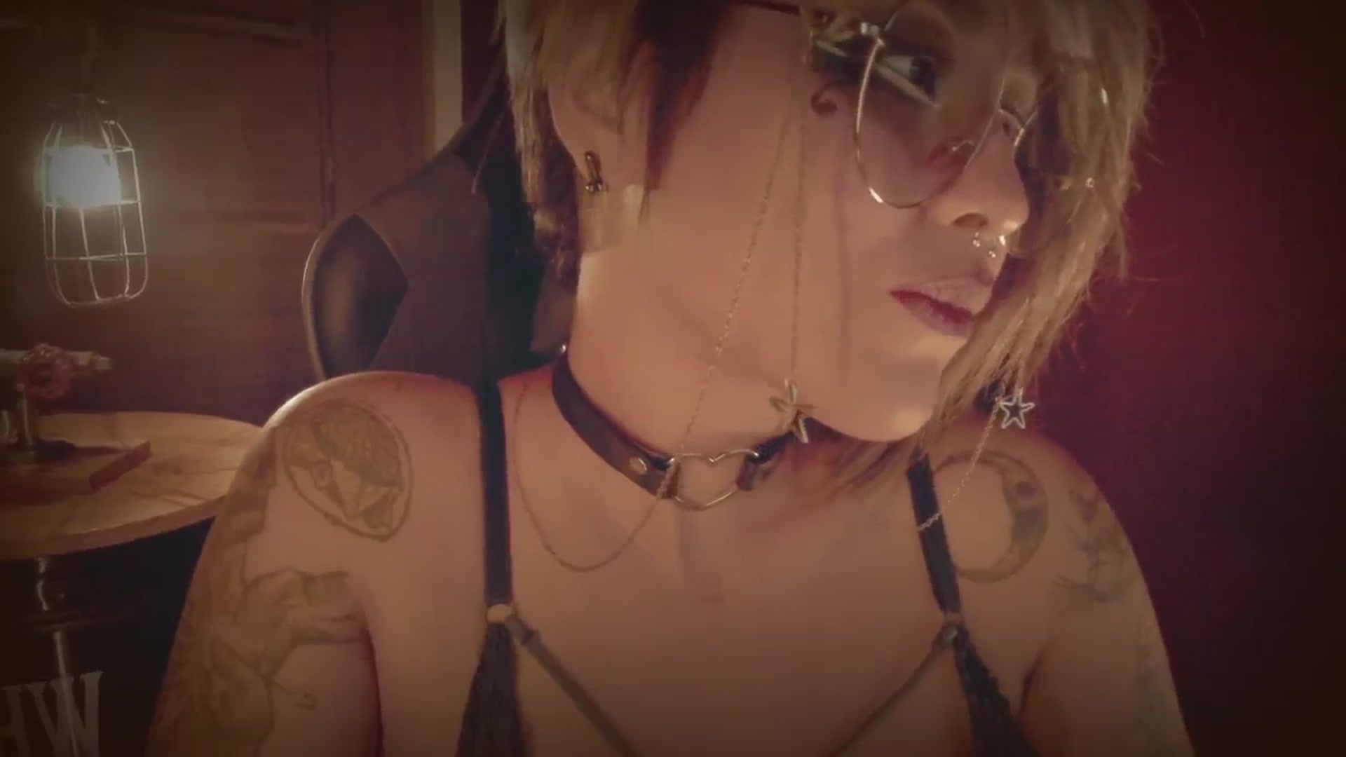 Gallery image thumbnail from AbraxxysRadio's myfreecams stream on, 04/16/2024, 24:51 image 8 of 20