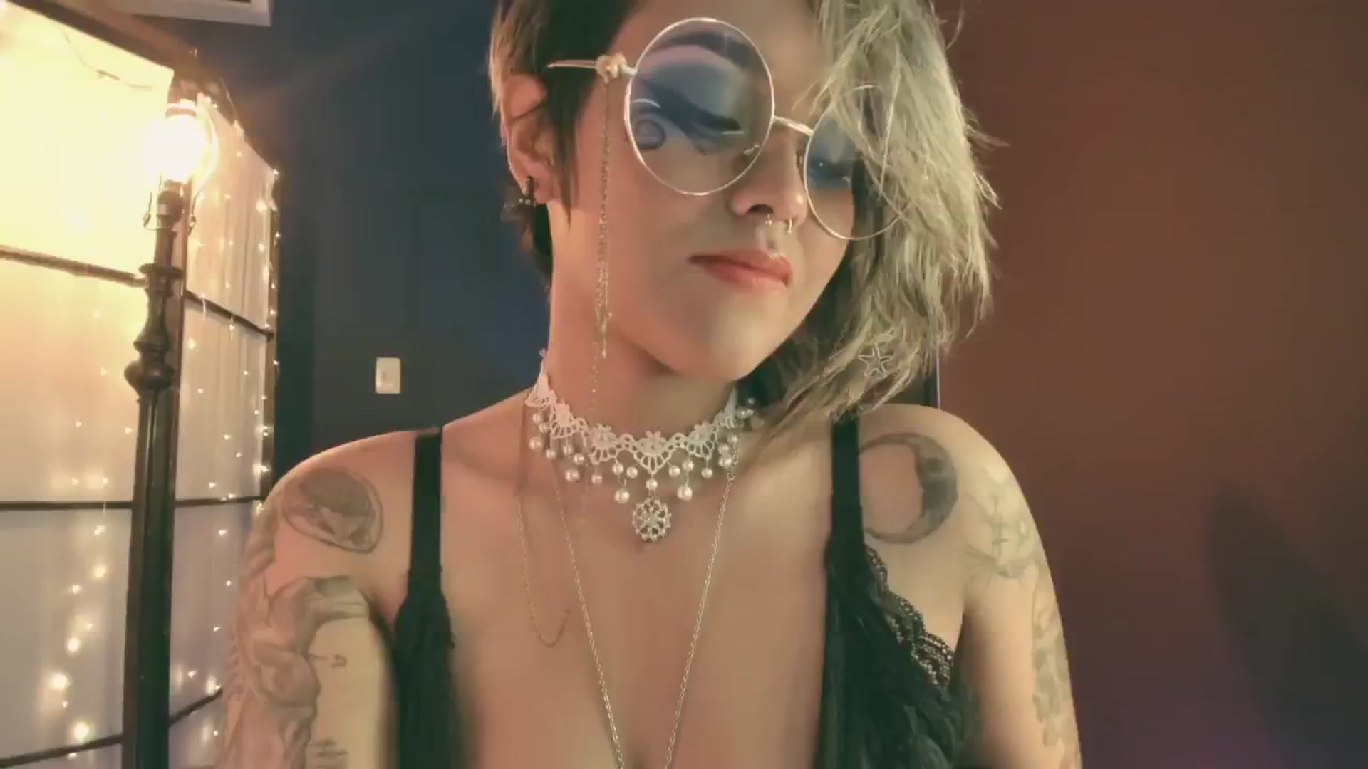 Gallery image thumbnail from AbraxxysRadio's myfreecams stream on, 04/23/2024, 02:32 image 18 of 20