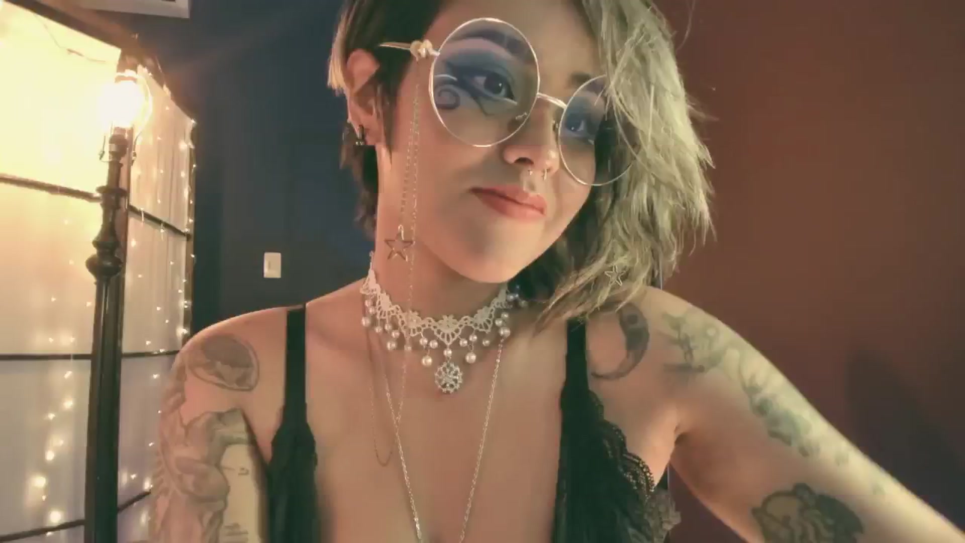 Gallery image thumbnail from AbraxxysRadio's myfreecams stream on, 04/23/2024, 02:32 image 16 of 20