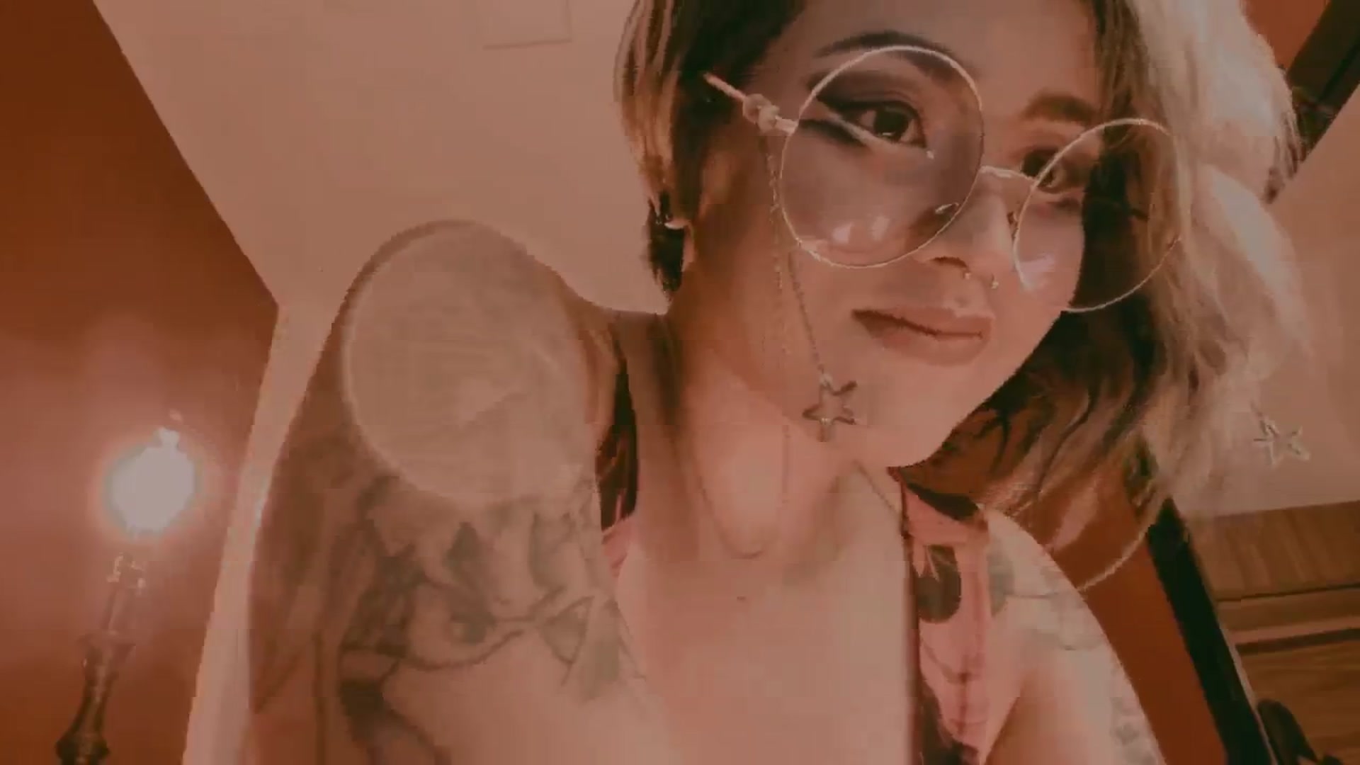Gallery image thumbnail from AbraxxysRadio's myfreecams stream on, 04/26/2024, 01:07 image 19 of 20