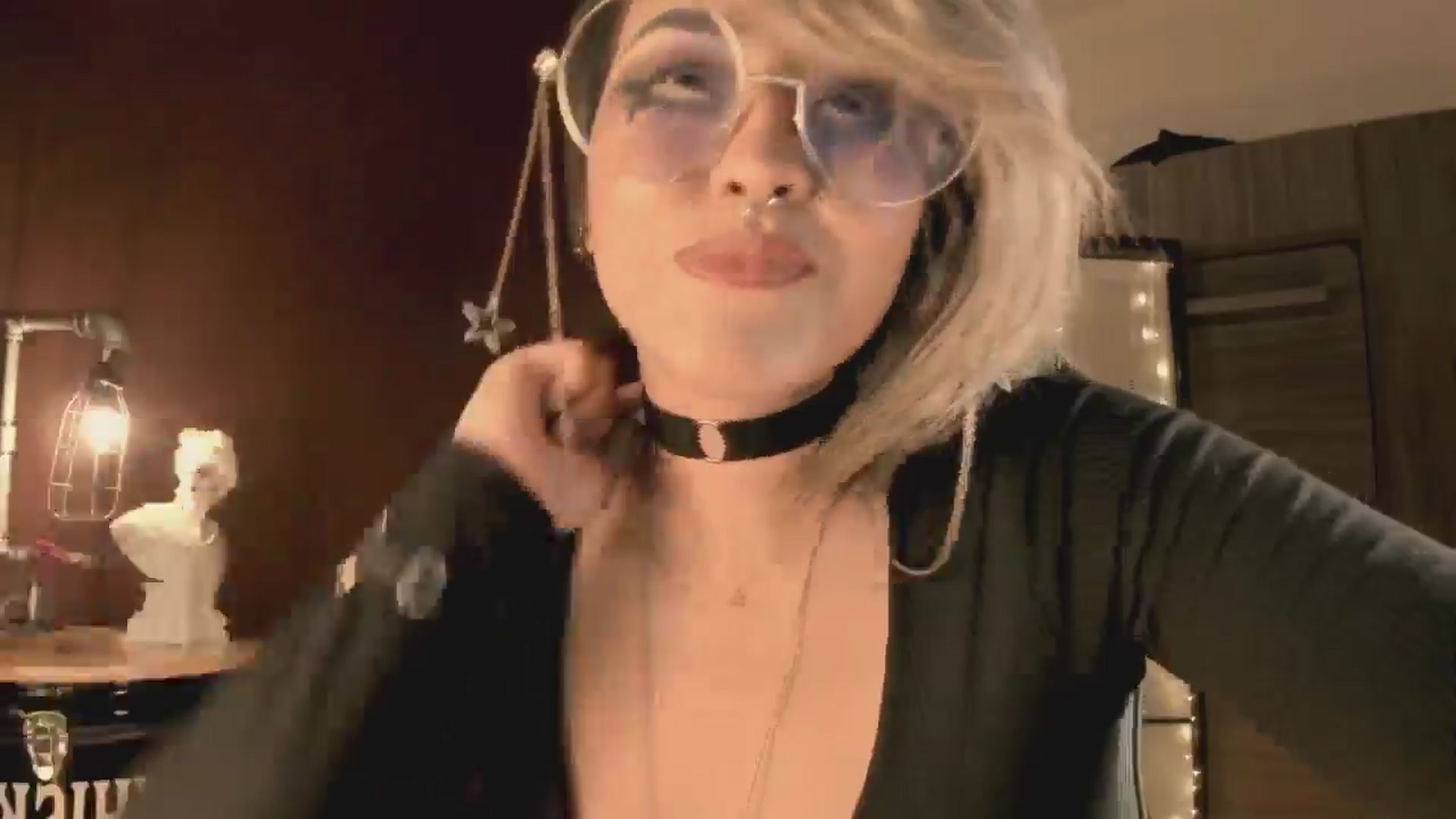 Gallery image thumbnail from AbraxxysRadio's myfreecams stream on, 04/30/2024, 02:22 image 7 of 20