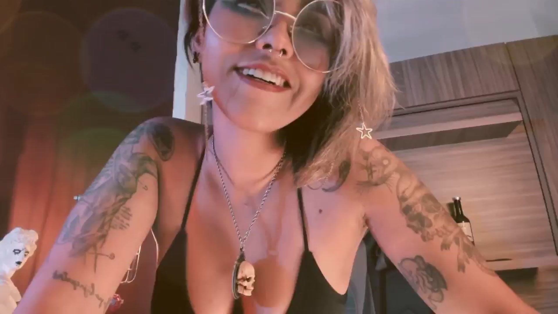 Gallery image thumbnail from AbraxxysRadio's myfreecams stream on, 05/07/2024, 02:23 image 7 of 20