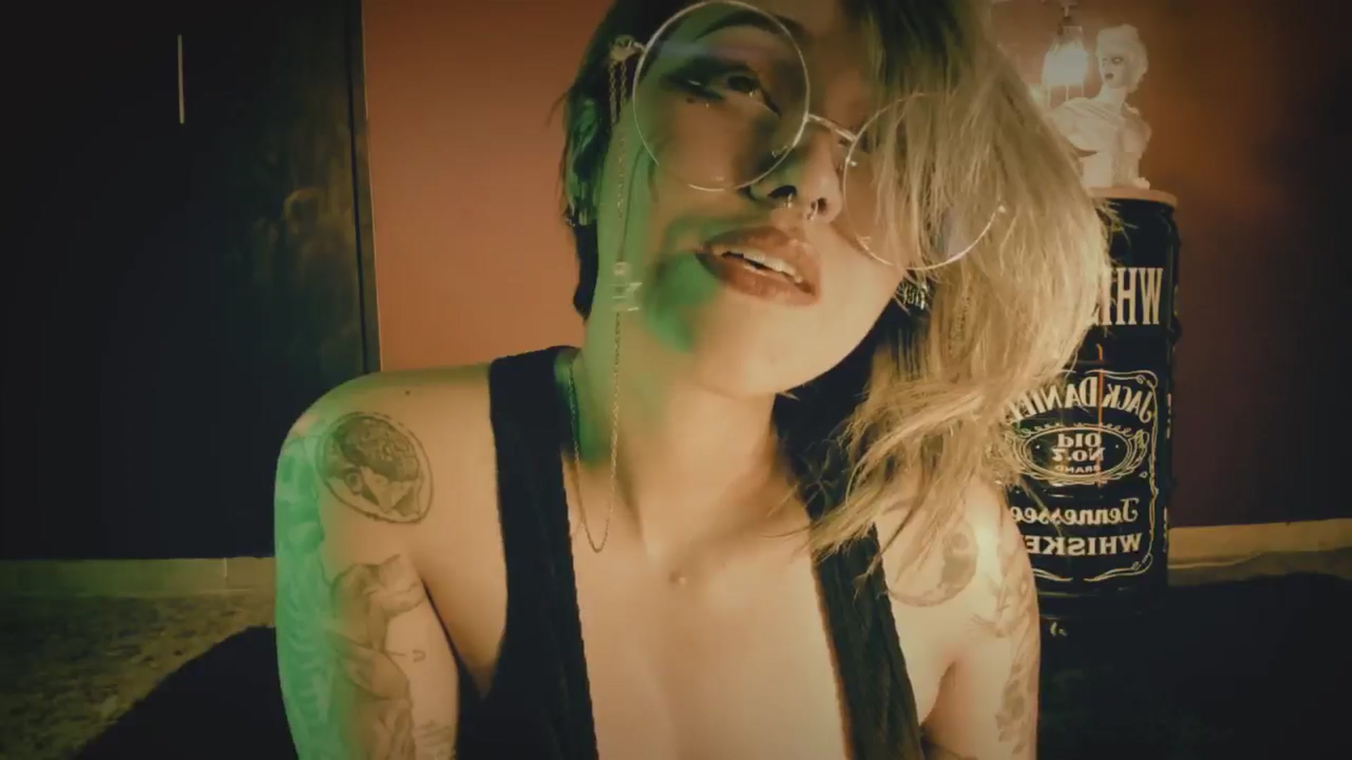 Gallery image thumbnail from AbraxxysRadio's myfreecams stream on, 05/10/2024, 24:27 image 11 of 20