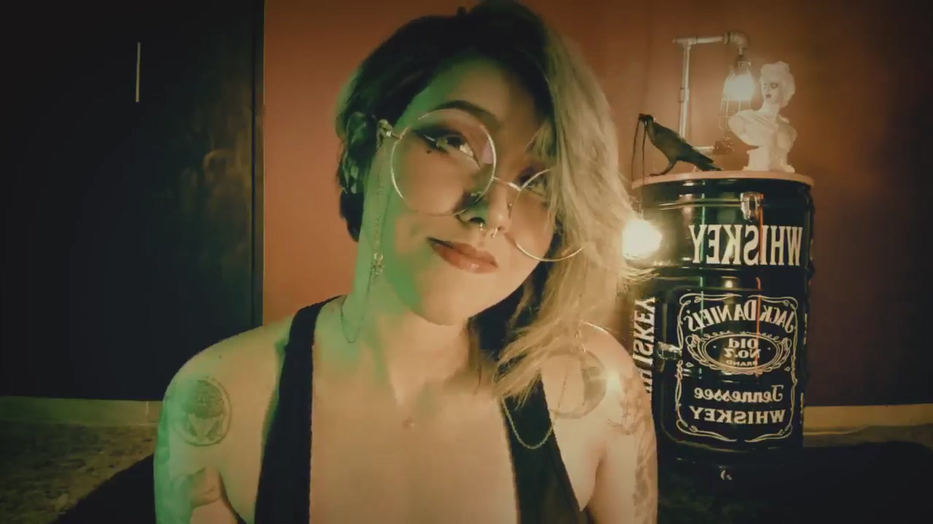 Gallery image thumbnail from AbraxxysRadio's myfreecams stream on, 05/10/2024, 24:27 image 6 of 20