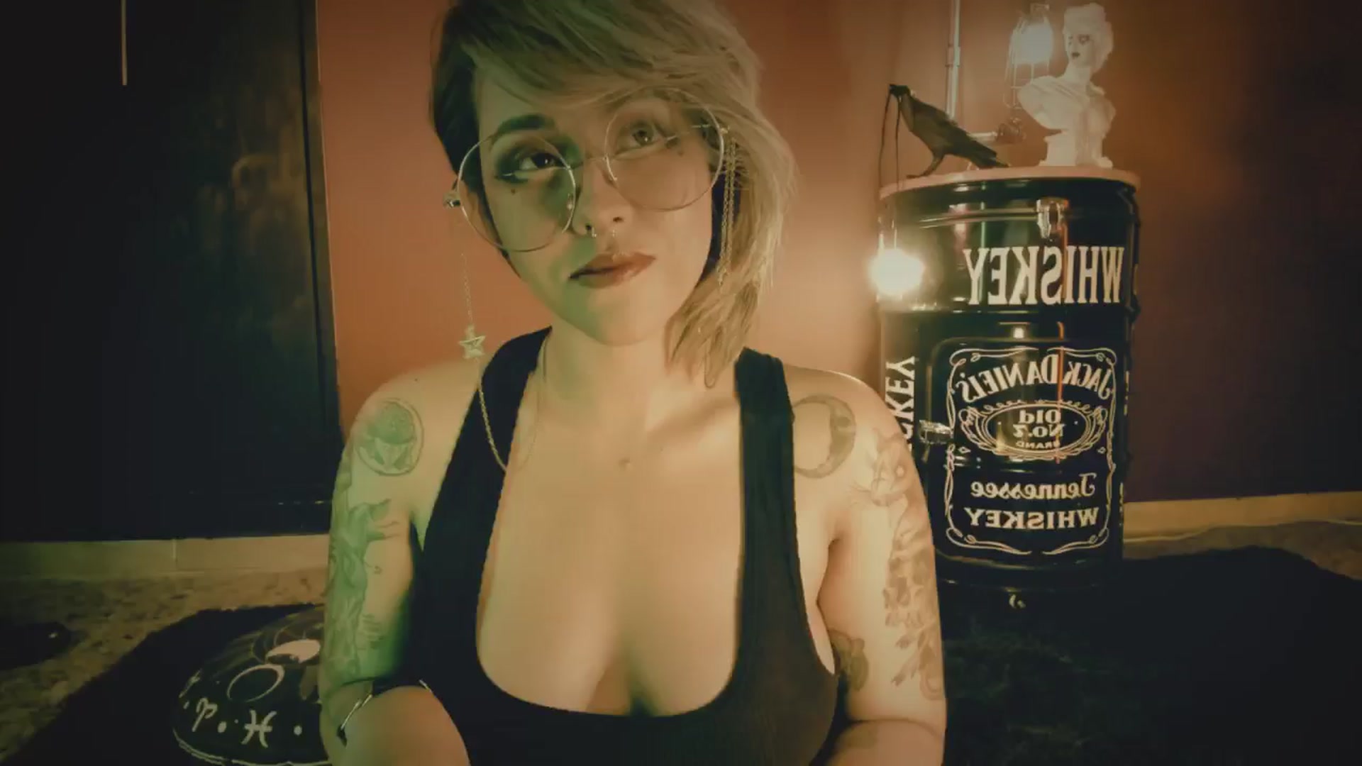Gallery image thumbnail from AbraxxysRadio's myfreecams stream on, 05/10/2024, 01:05 image 12 of 20