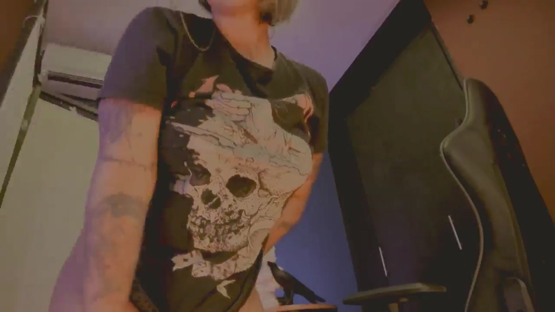 Gallery image thumbnail from AbraxxysRadio's myfreecams stream on, 05/15/2024, 01:02 image 13 of 20