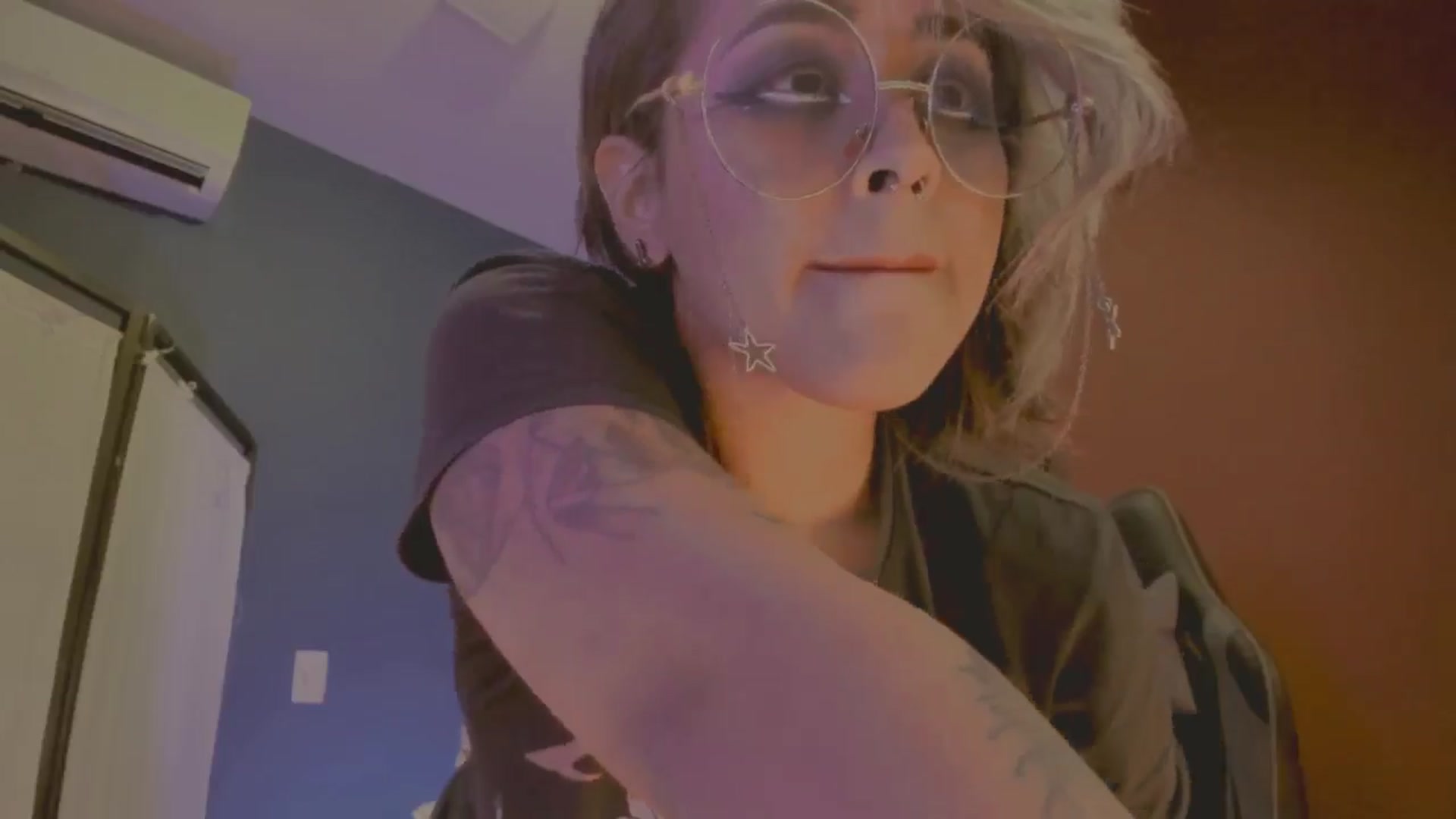 Gallery image thumbnail from AbraxxysRadio's myfreecams stream on, 05/15/2024, 01:02 image 8 of 20