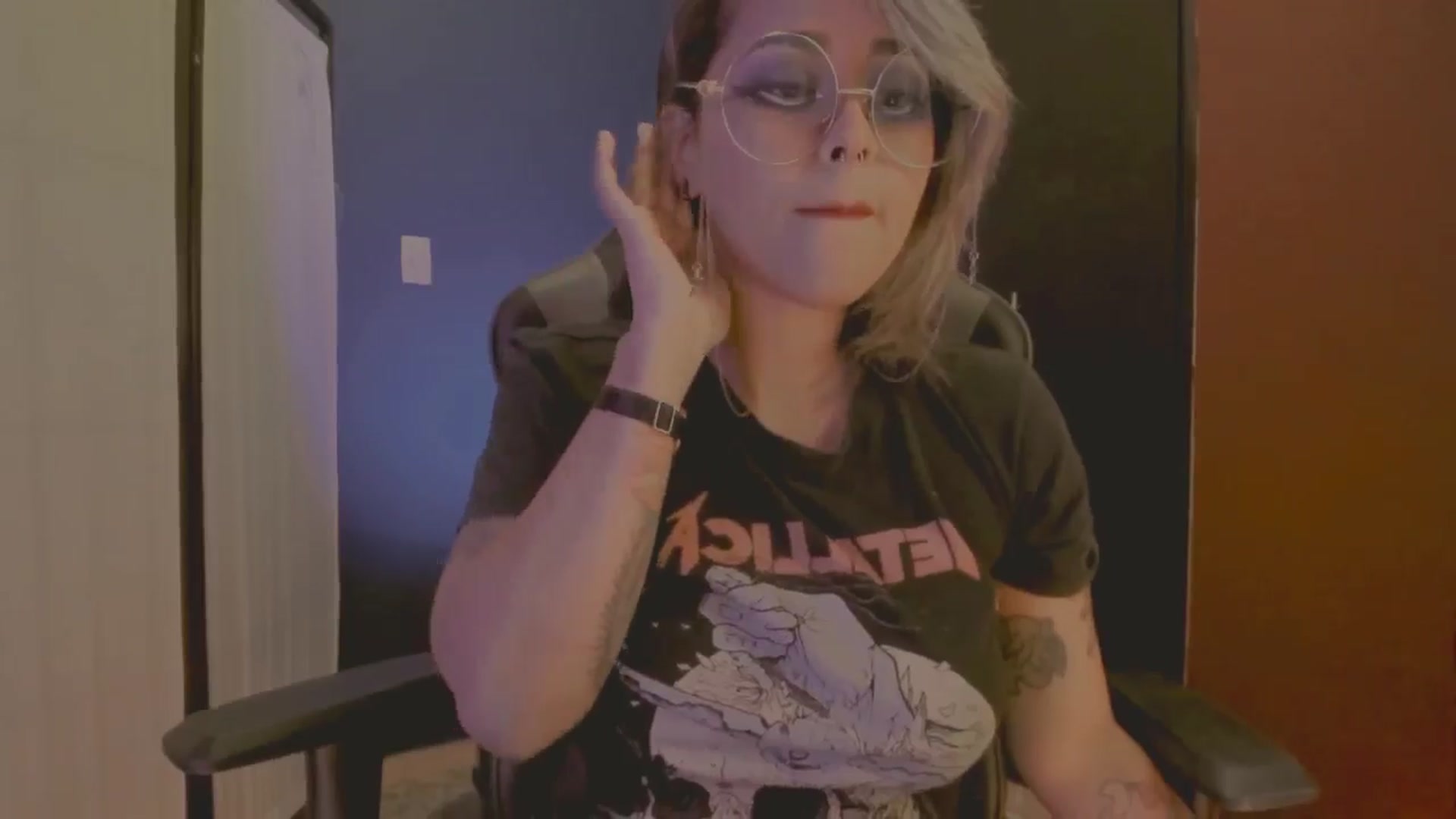 Gallery image thumbnail from AbraxxysRadio's myfreecams stream on, 05/15/2024, 01:02 image 6 of 20