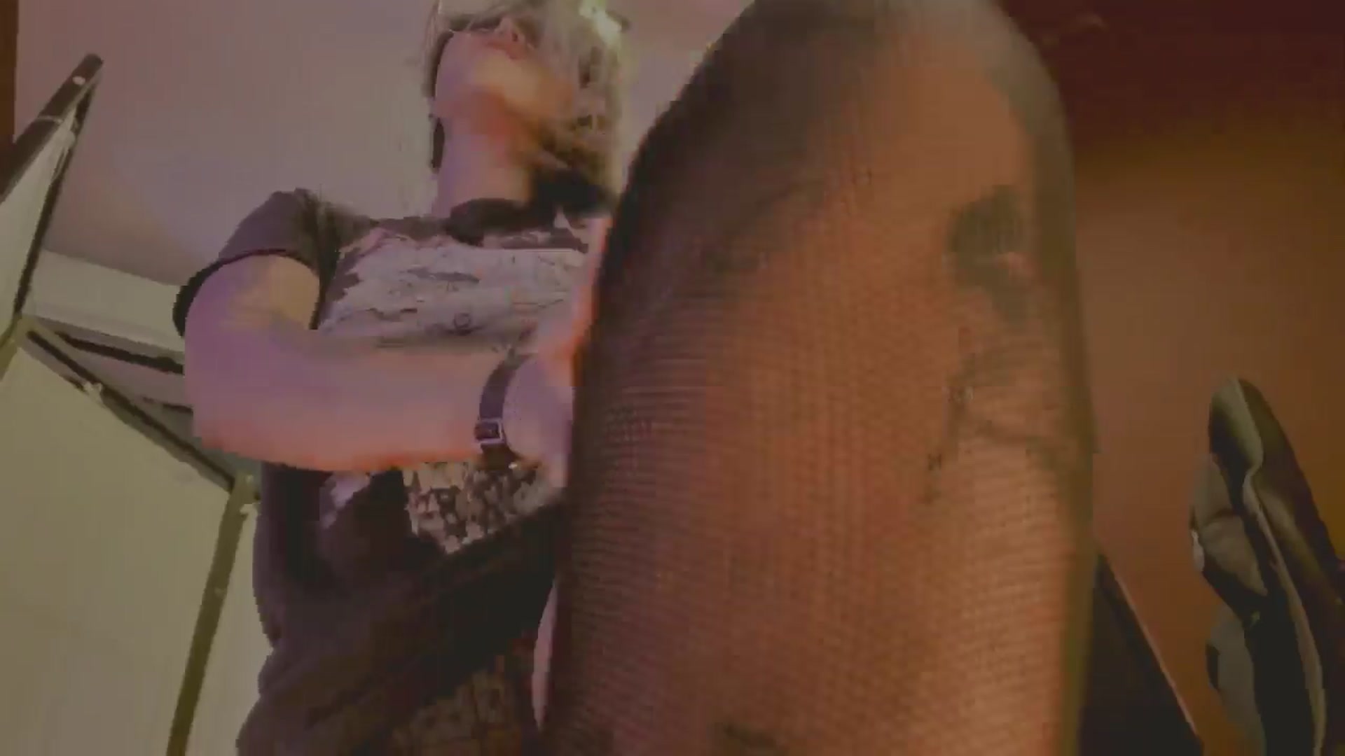 Gallery image thumbnail from AbraxxysRadio's myfreecams stream on, 05/15/2024, 01:56 image 3 of 20