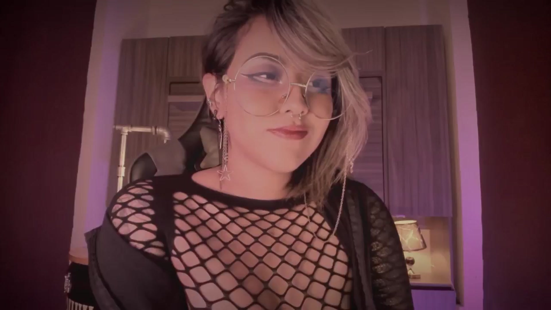 Gallery image thumbnail from AbraxxysRadio's myfreecams stream on, 05/18/2024, 02:05 image 18 of 20