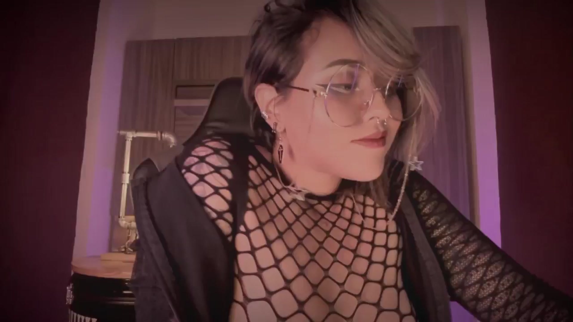Gallery image thumbnail from AbraxxysRadio's myfreecams stream on, 05/18/2024, 02:05 image 17 of 20