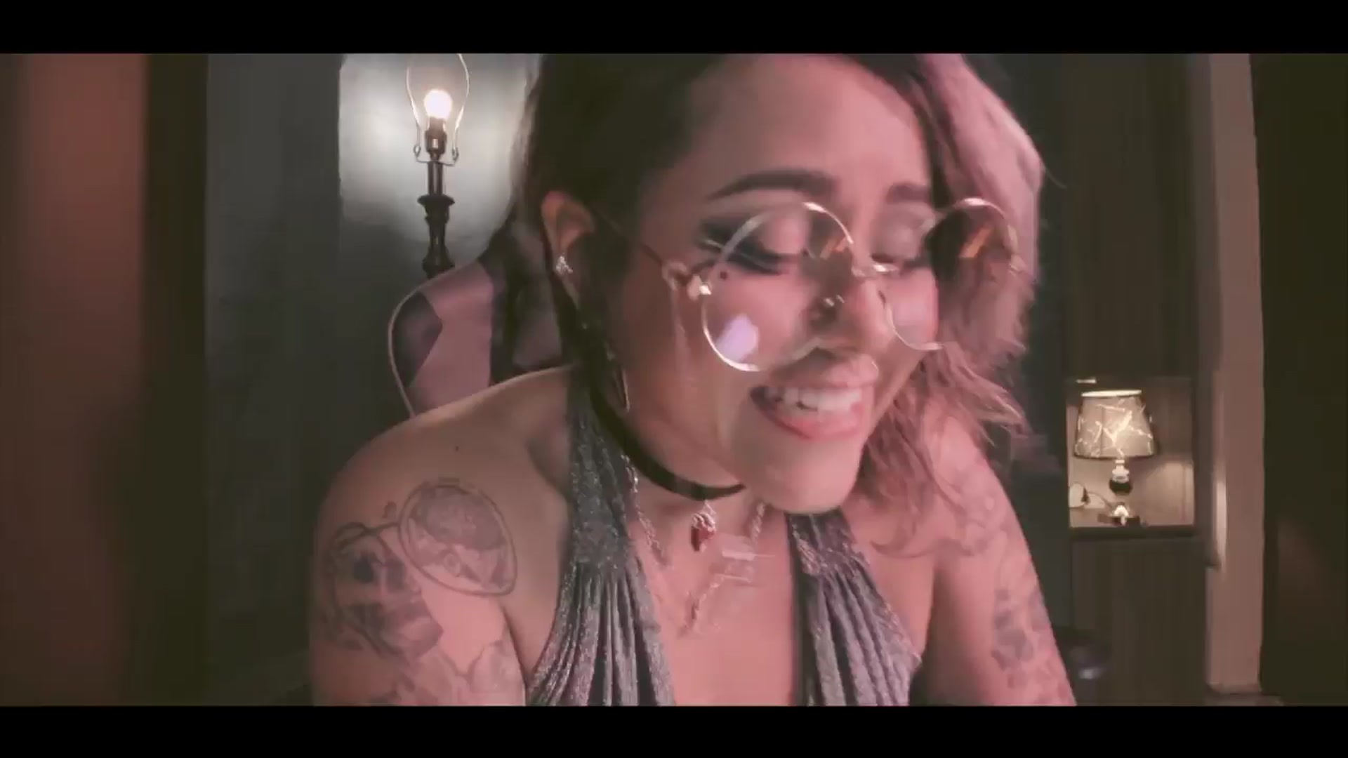Gallery image thumbnail from AbraxxysRadio's myfreecams stream on, 05/19/2024, 02:12 image 3 of 20