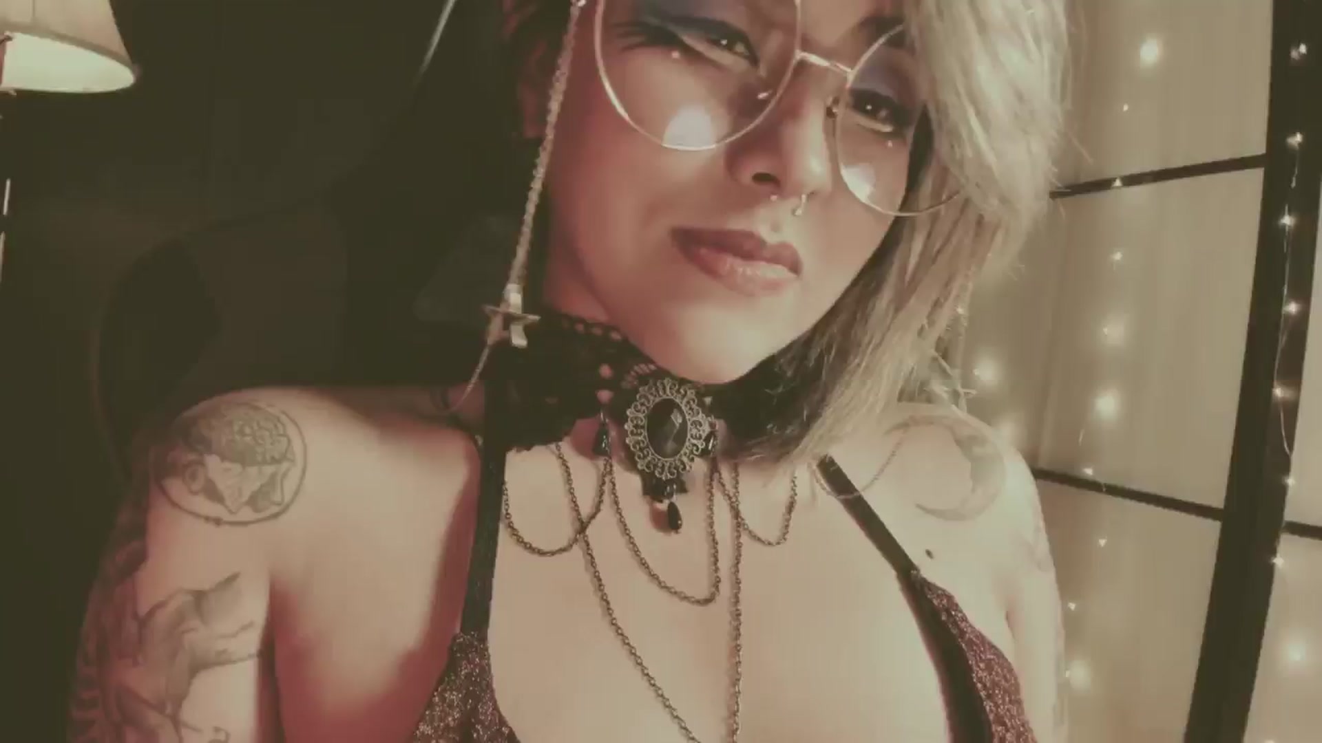 Gallery image thumbnail from AbraxxysRadio's myfreecams stream on, 05/23/2024, 24:28 image 1 of 20