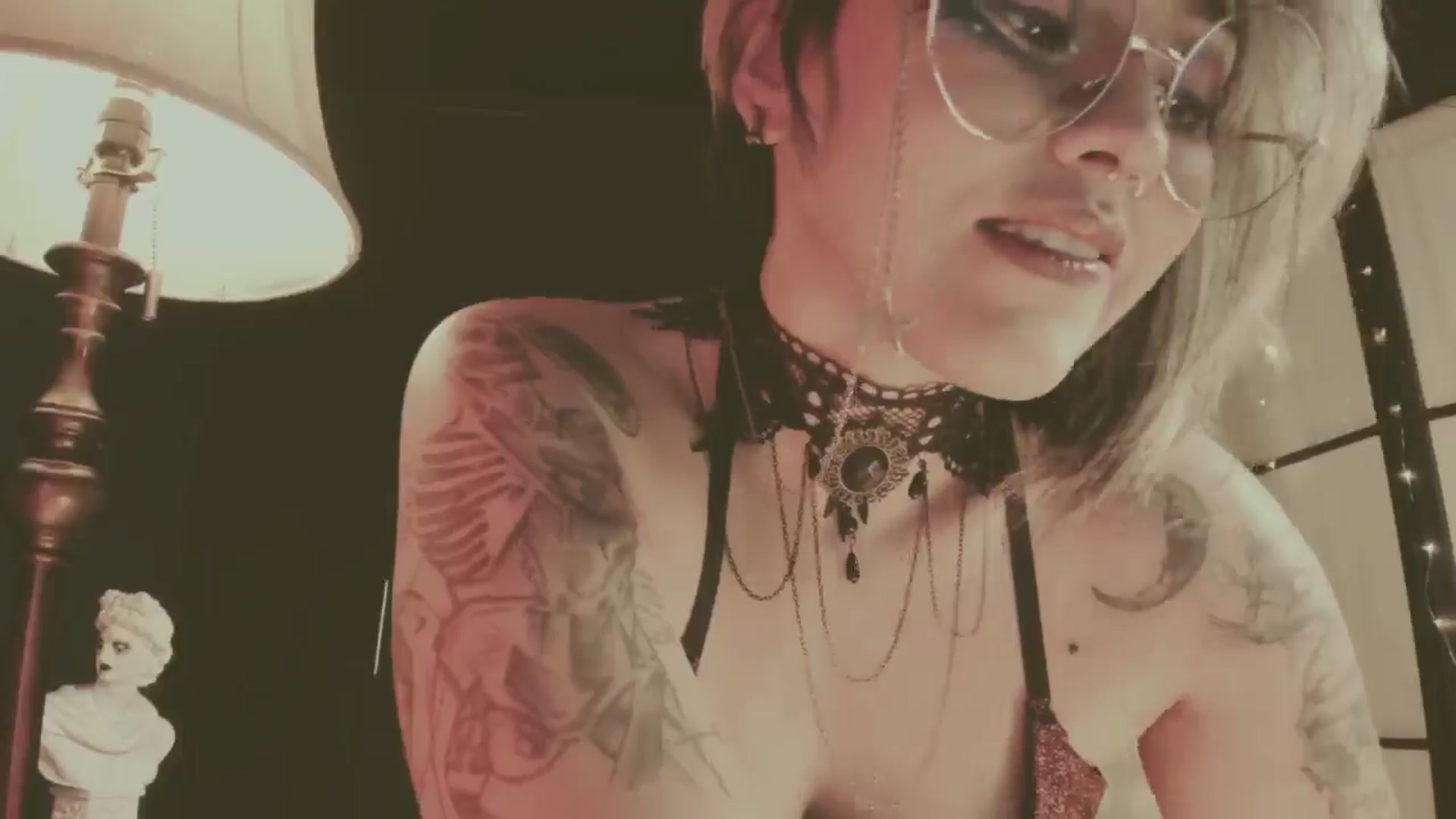 Gallery image thumbnail from AbraxxysRadio's myfreecams stream on, 05/23/2024, 24:53 image 20 of 20