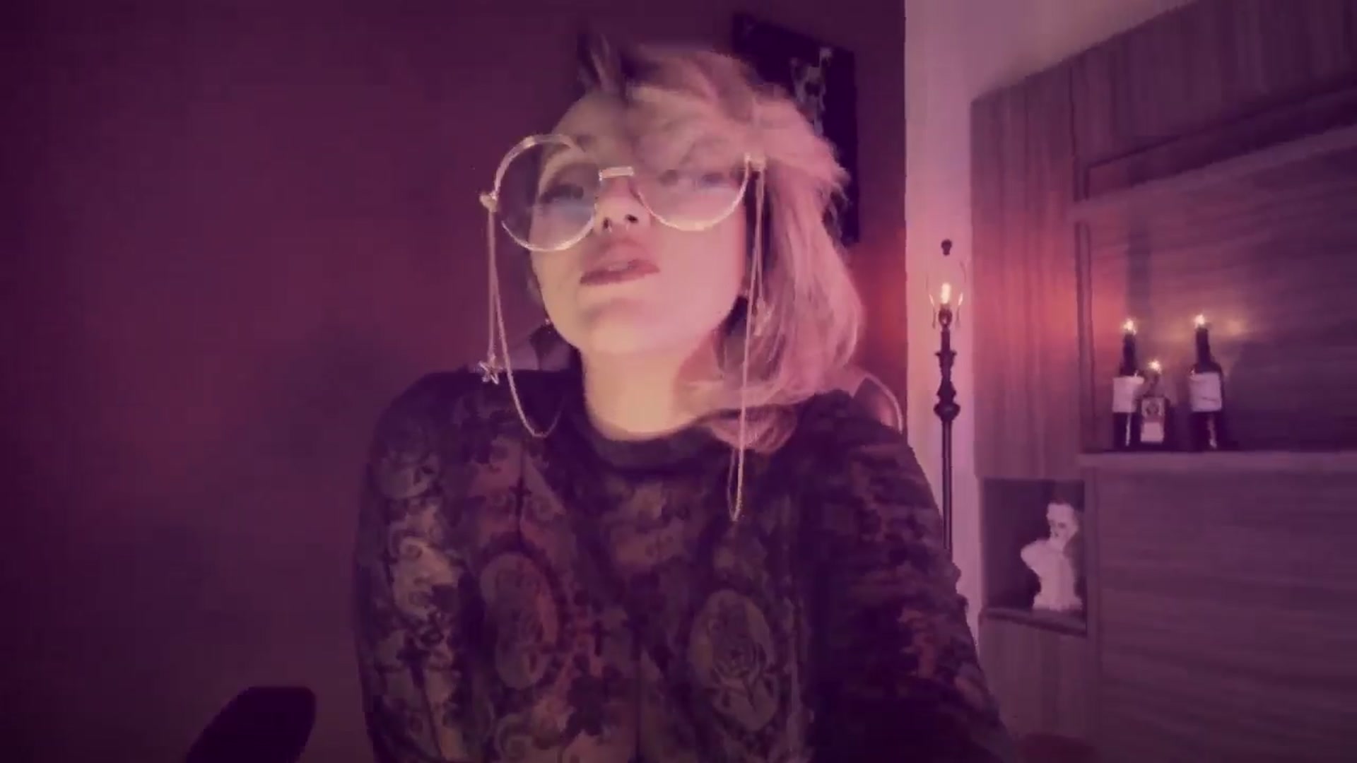 Gallery image thumbnail from AbraxxysRadio's myfreecams stream on, 05/24/2024, 22:19 image 15 of 20