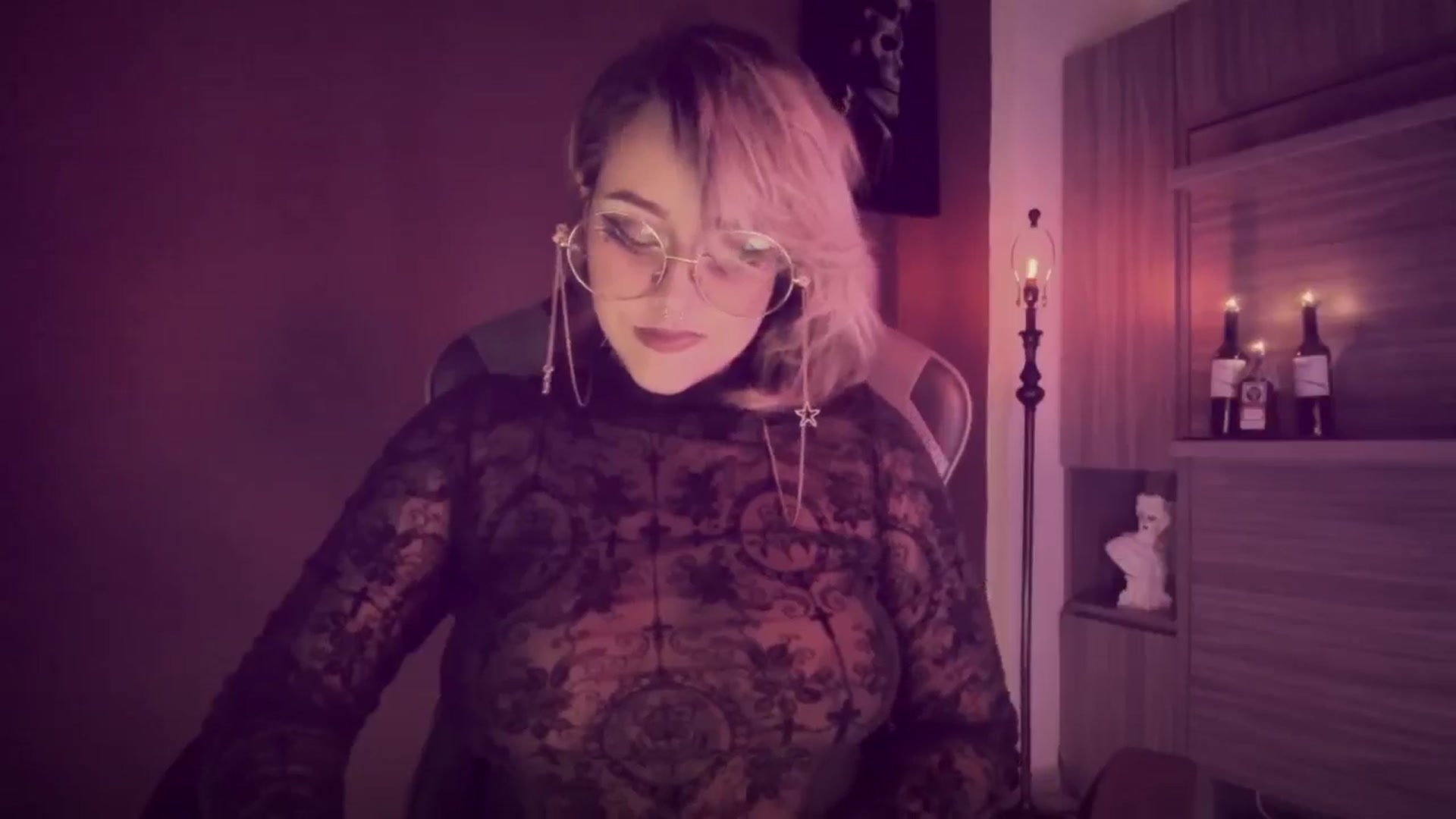 Gallery image thumbnail from AbraxxysRadio's myfreecams stream on, 05/24/2024, 22:19 image 17 of 20