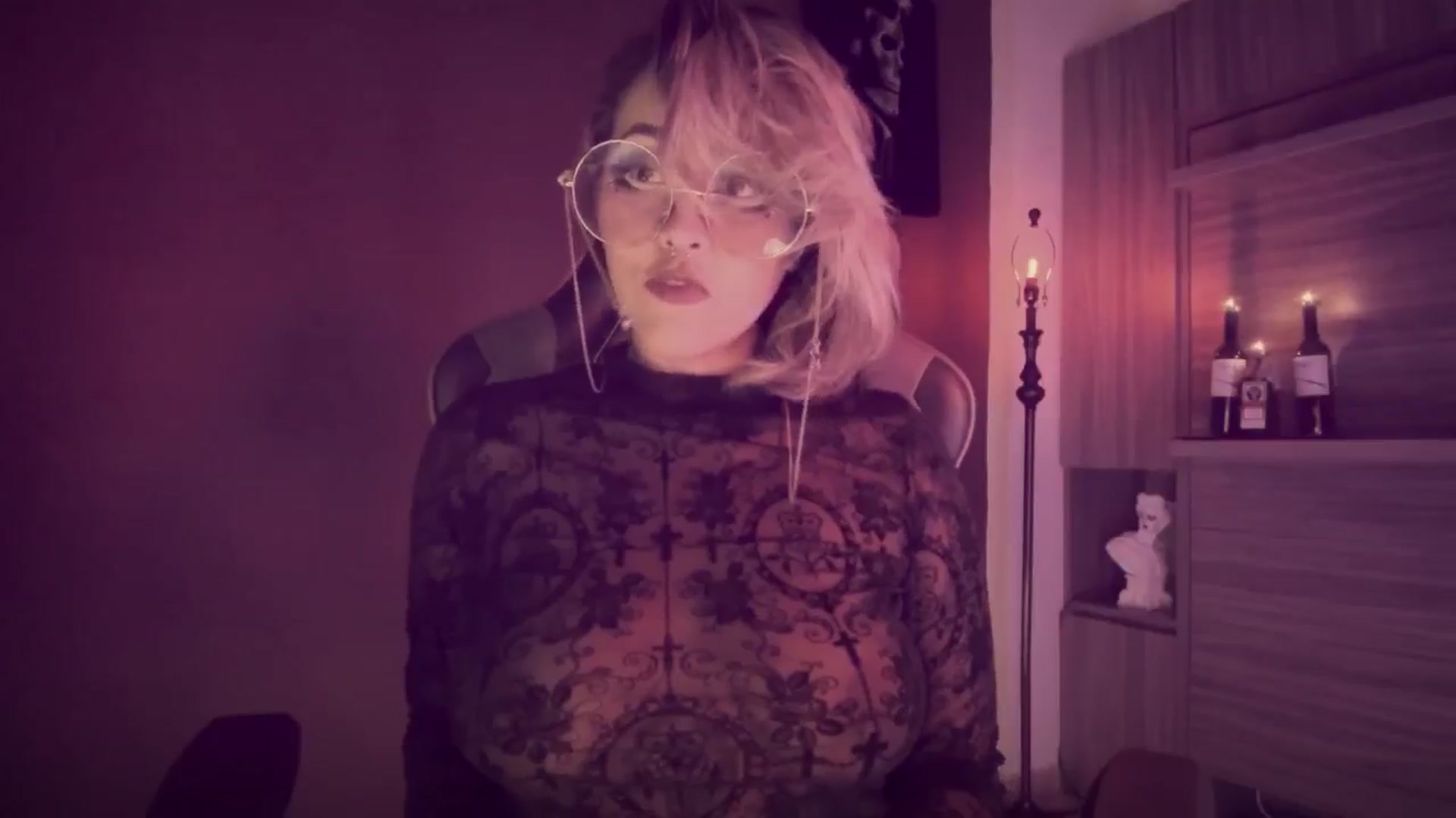 Gallery image thumbnail from AbraxxysRadio's myfreecams stream on, 05/24/2024, 22:19 image 18 of 20