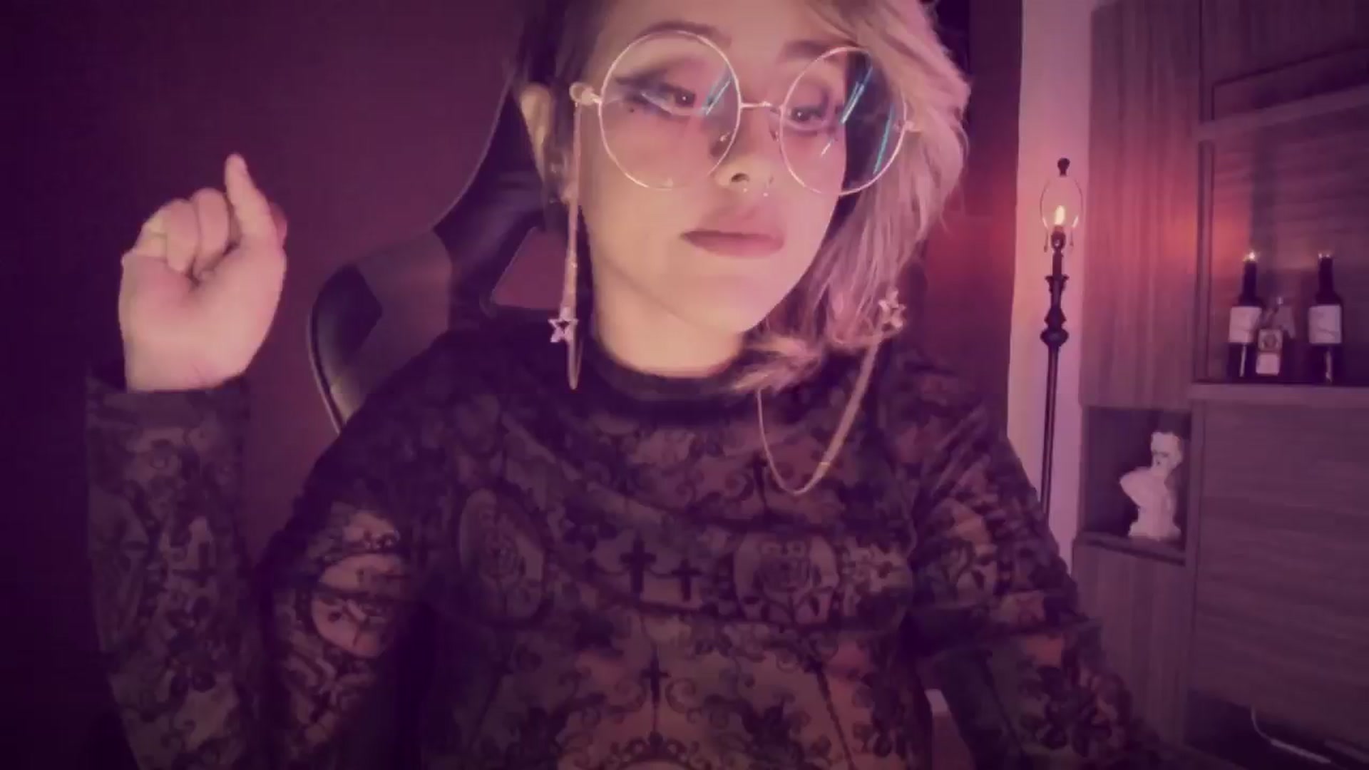 Gallery image thumbnail from AbraxxysRadio's myfreecams stream on, 05/25/2024, 01:33 image 1 of 20