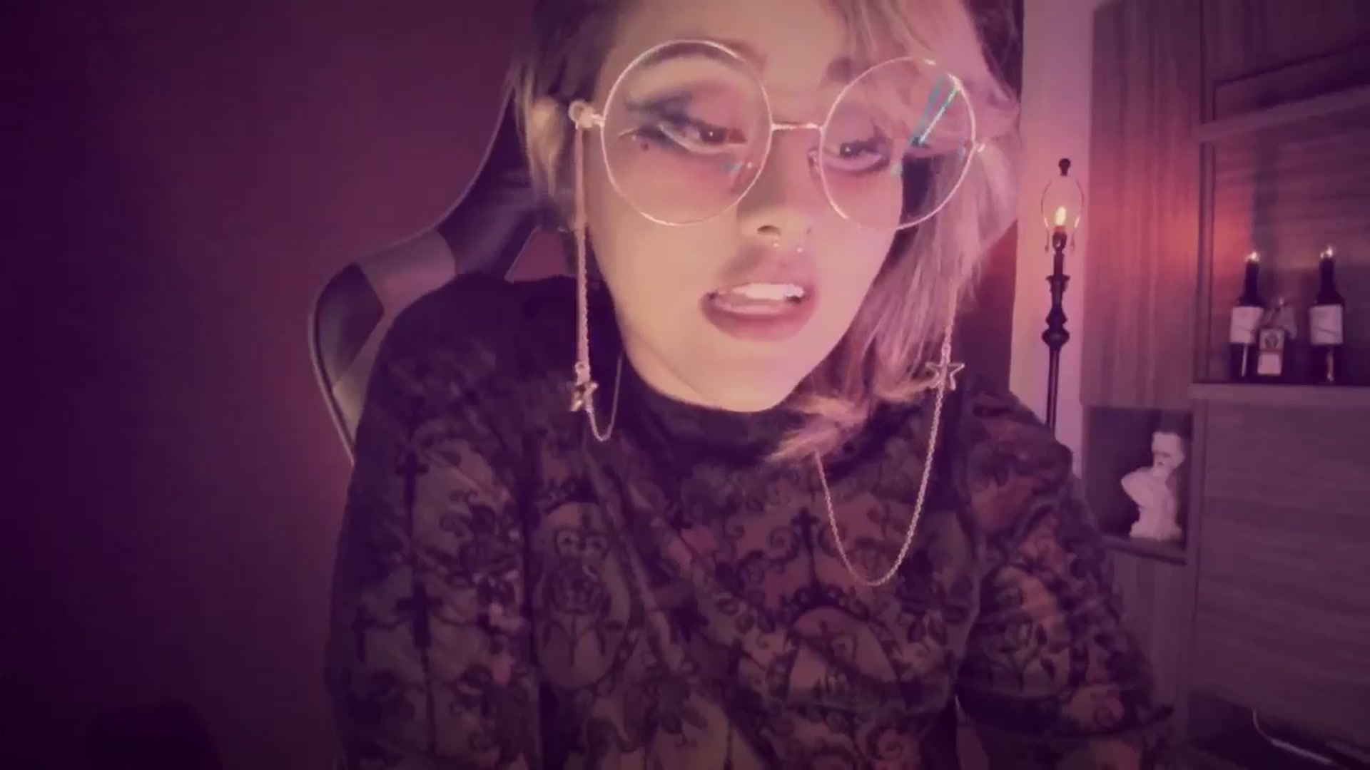 Gallery image thumbnail from AbraxxysRadio's myfreecams stream on, 05/25/2024, 01:33 image 2 of 20
