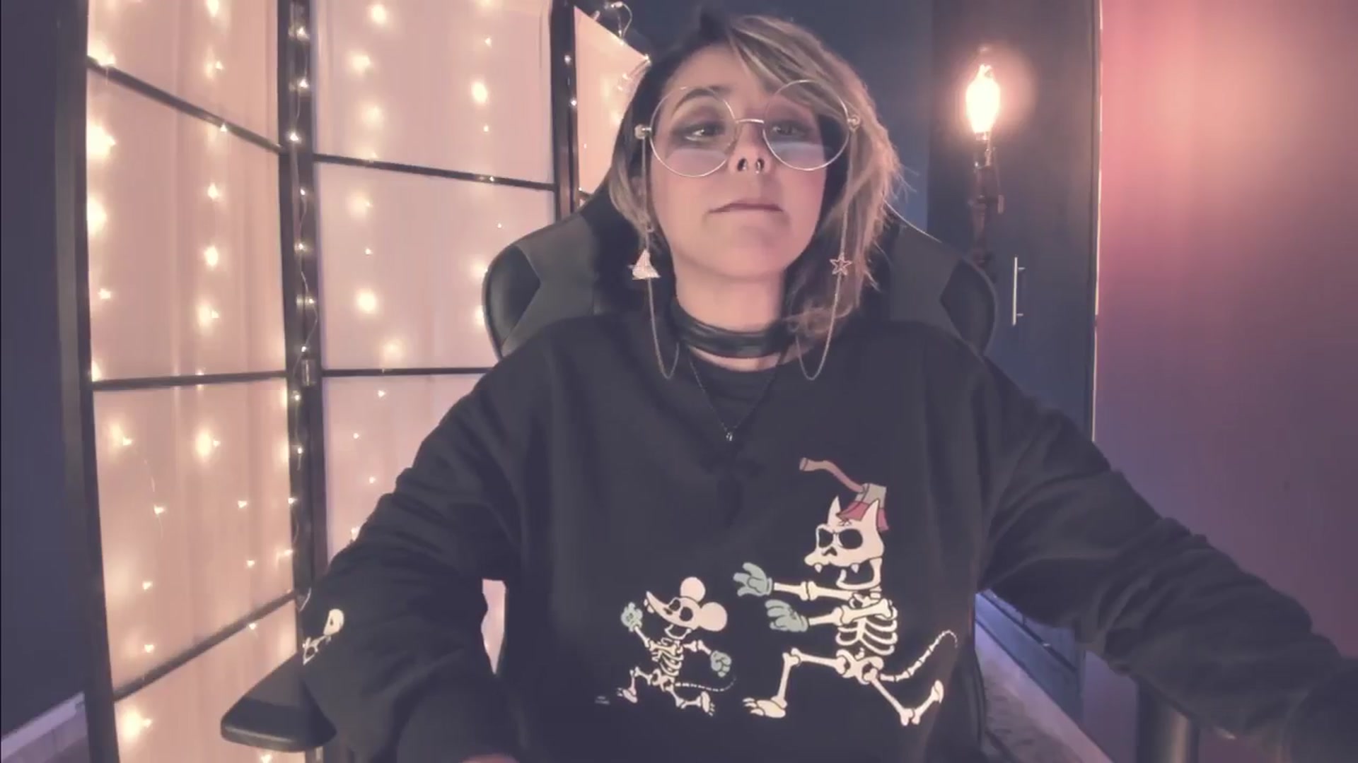 Gallery image thumbnail from AbraxxysRadio's myfreecams stream on, 05/30/2024, 02:05 image 5 of 20