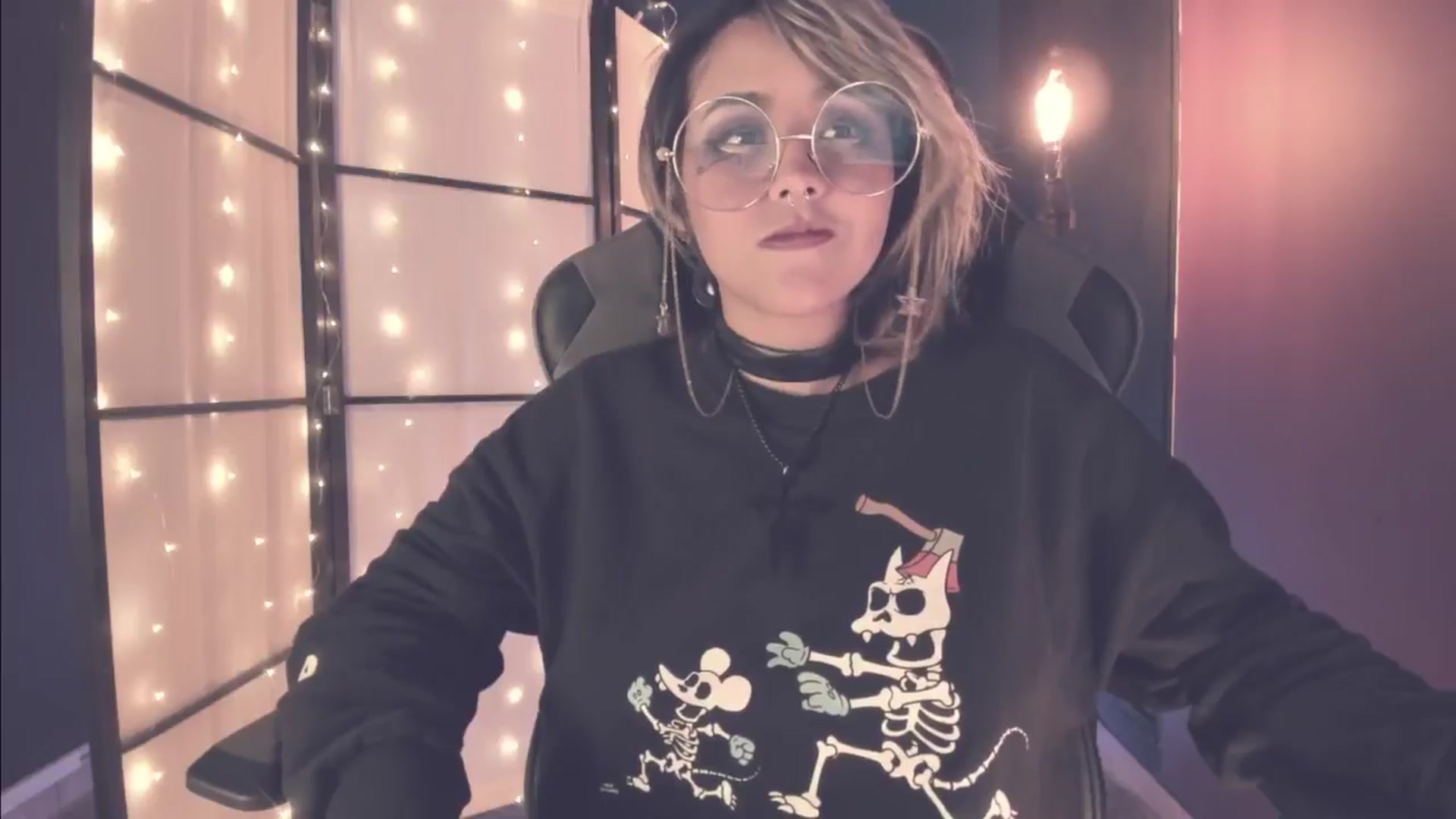 Gallery image thumbnail from AbraxxysRadio's myfreecams stream on, 05/30/2024, 02:05 image 2 of 20
