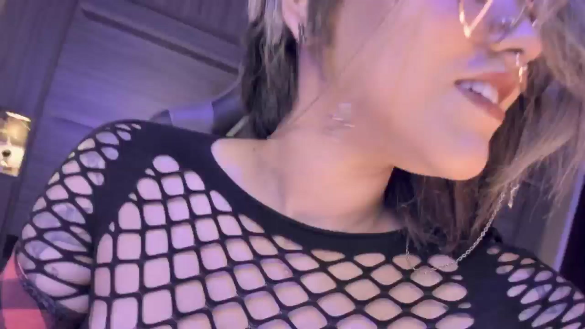 Gallery image thumbnail from AbraxxysRadio's myfreecams stream on, 05/31/2024, 23:28 image 6 of 20