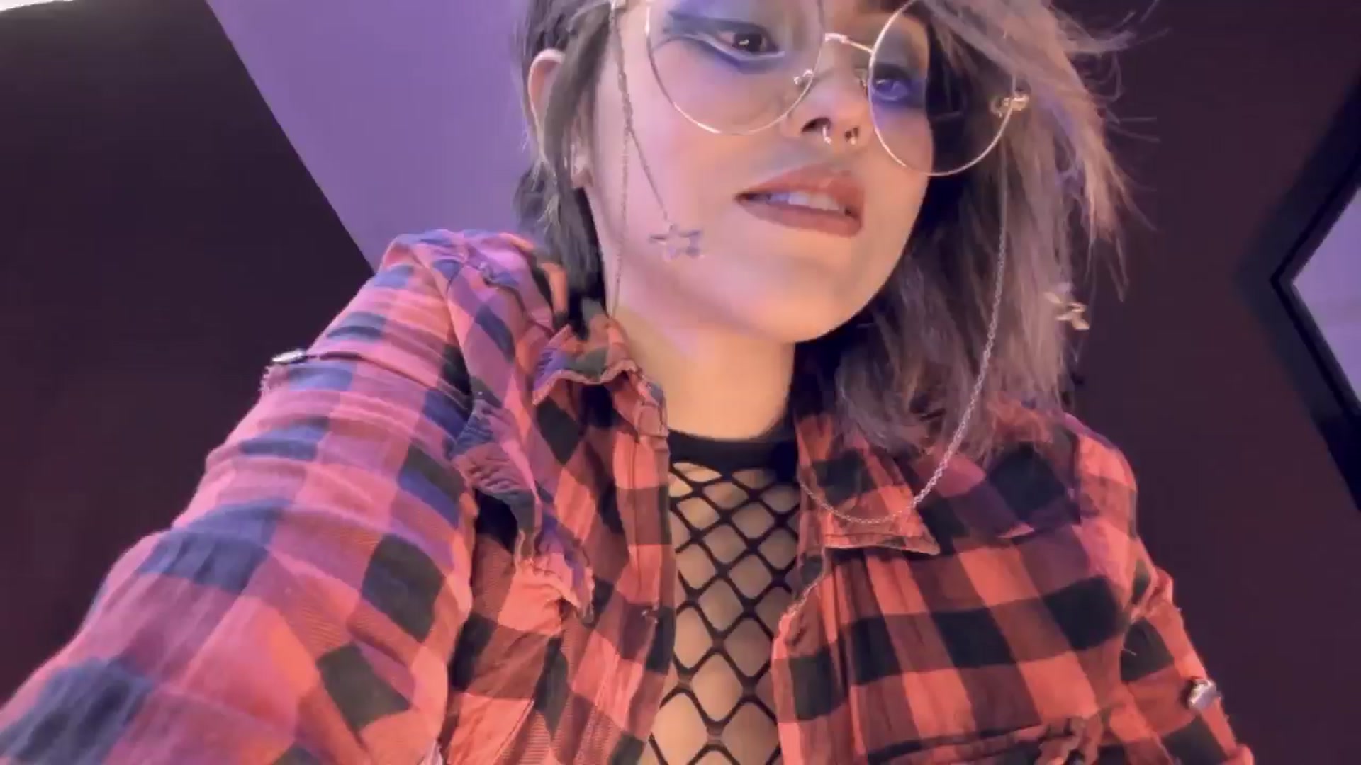 Gallery image thumbnail from AbraxxysRadio's myfreecams stream on, 05/31/2024, 23:28 image 14 of 20