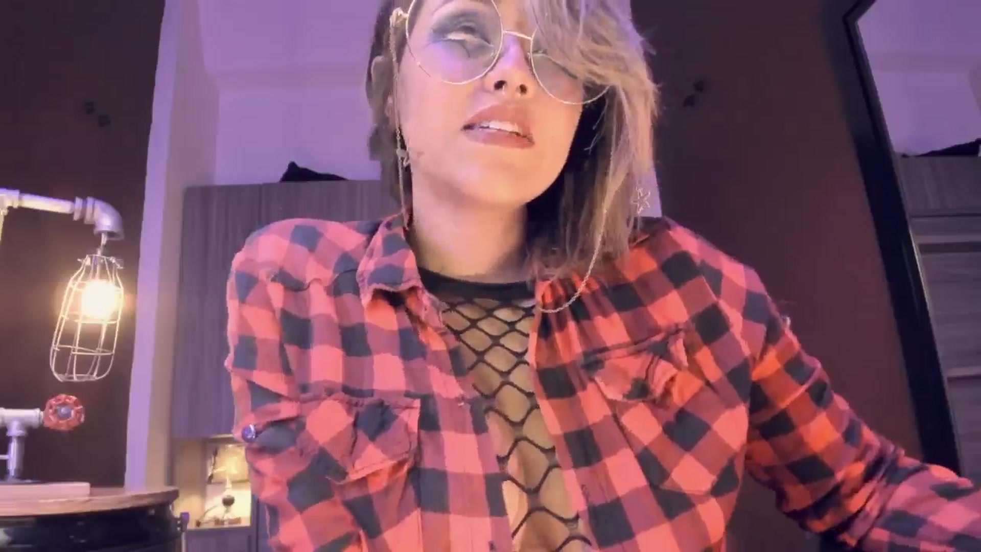 Gallery image thumbnail from AbraxxysRadio's myfreecams stream on, 05/31/2024, 23:52 image 11 of 20