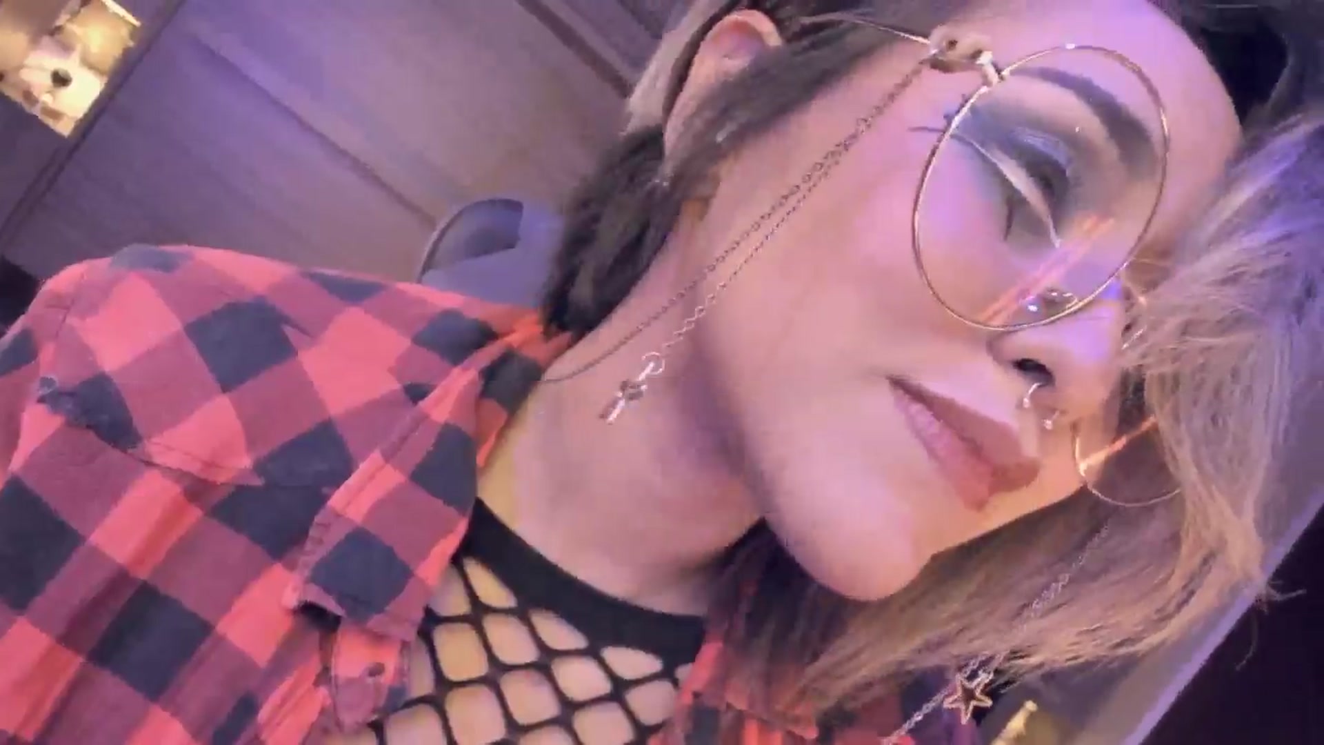 Gallery image thumbnail from AbraxxysRadio's myfreecams stream on, 05/31/2024, 23:52 image 14 of 20