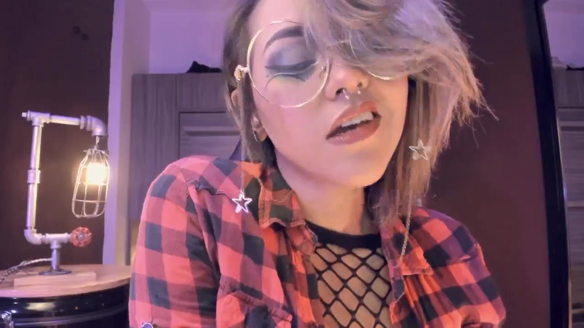 Gallery image thumbnail from AbraxxysRadio's myfreecams stream on, 05/31/2024, 23:52 image 4 of 20
