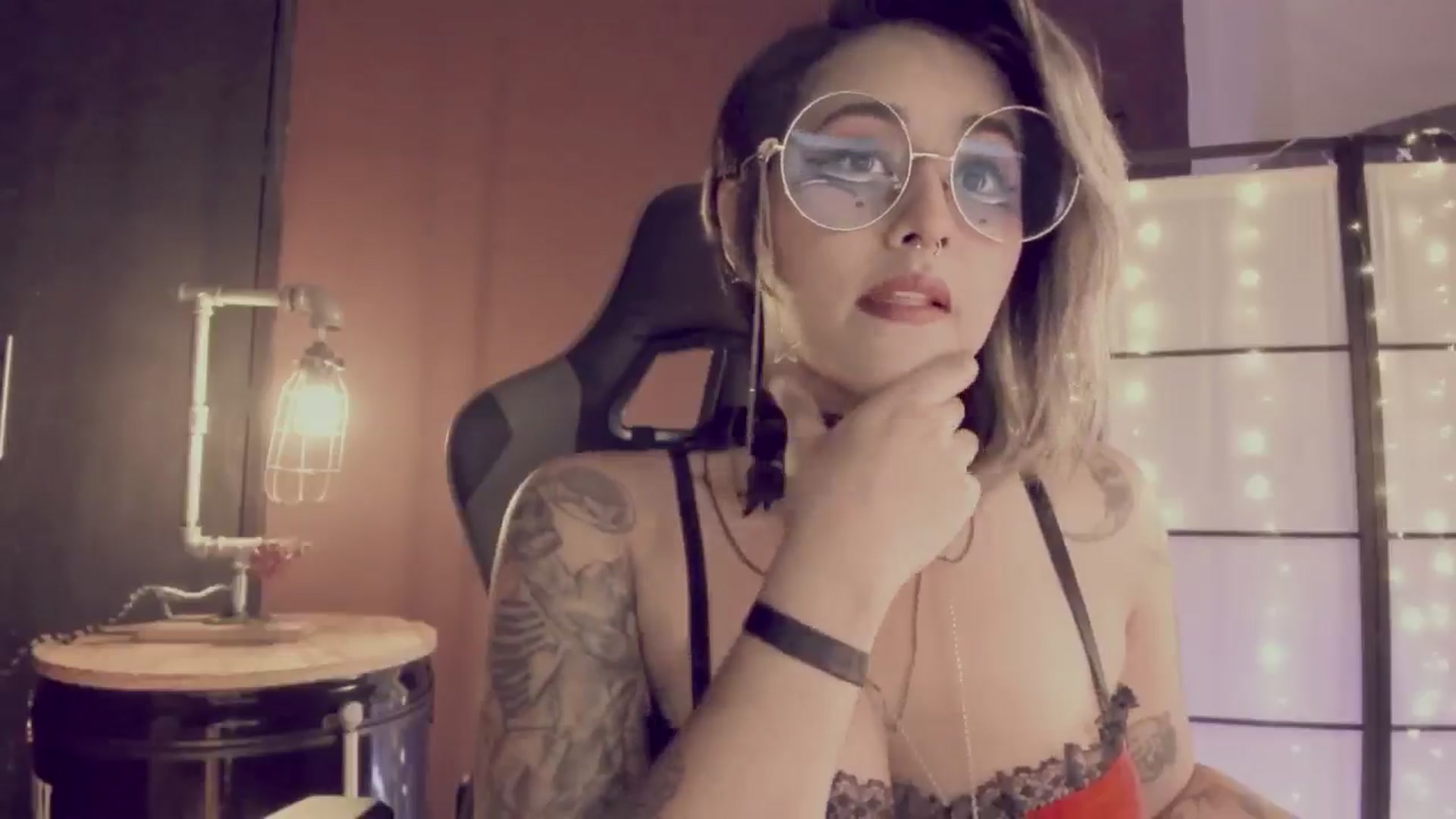 Gallery image thumbnail from AbraxxysRadio's myfreecams stream on, 06/12/2024, 22:53 image 2 of 20