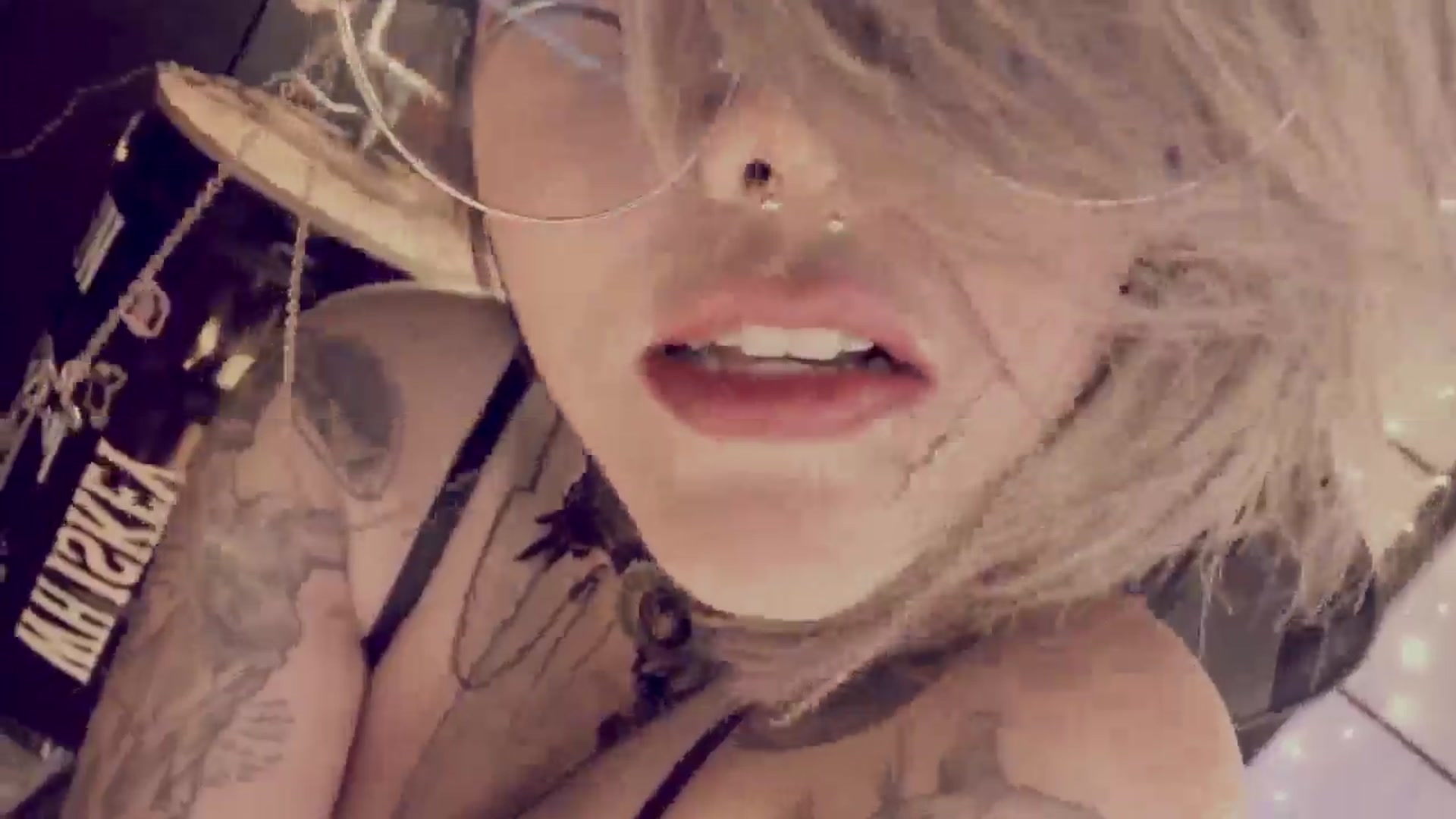 Gallery image thumbnail from AbraxxysRadio's myfreecams stream on, 06/13/2024, 02:04 image 15 of 20