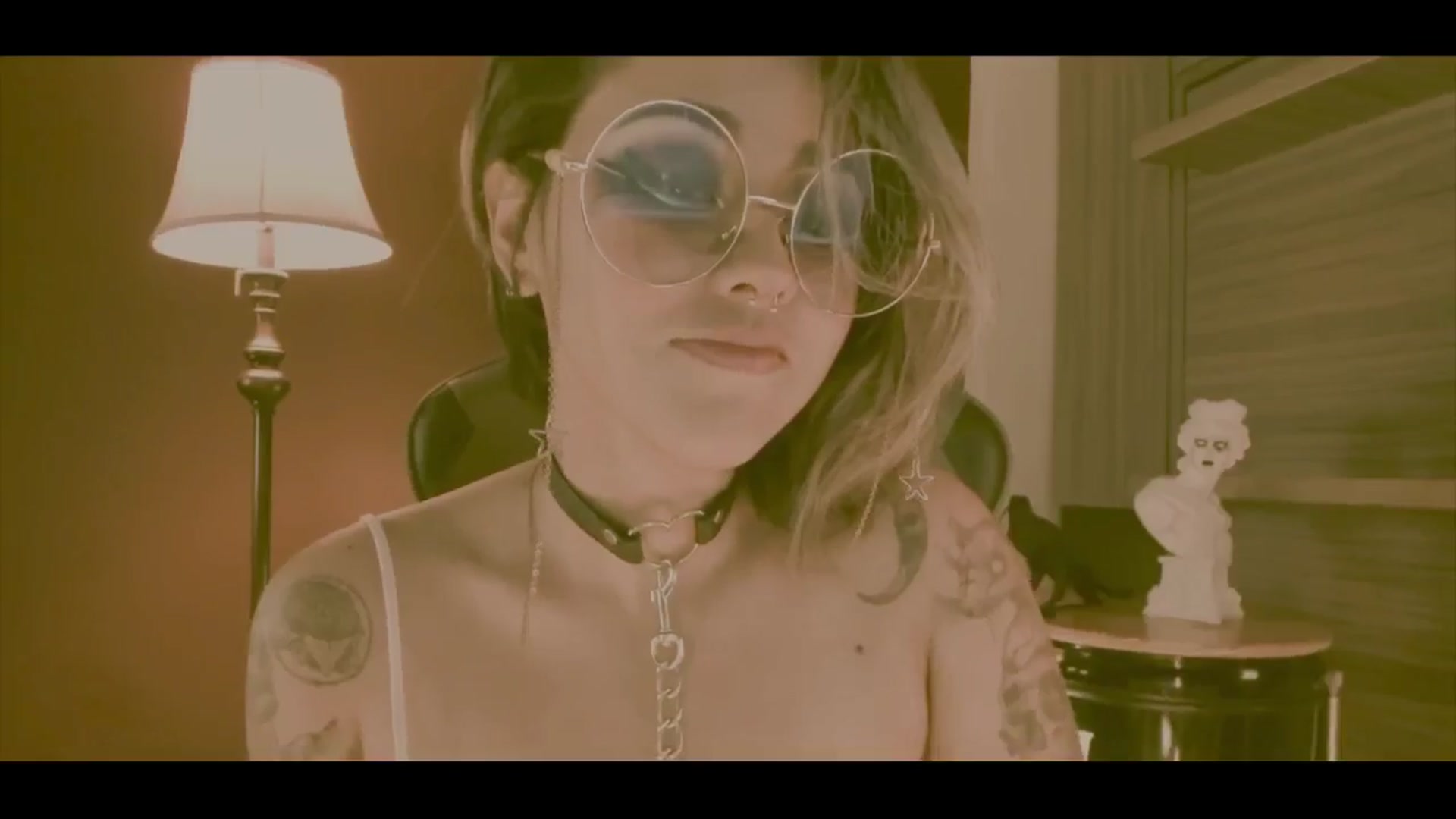 Gallery image thumbnail from AbraxxysRadio's myfreecams stream on, 06/13/2024, 23:28 image 5 of 20