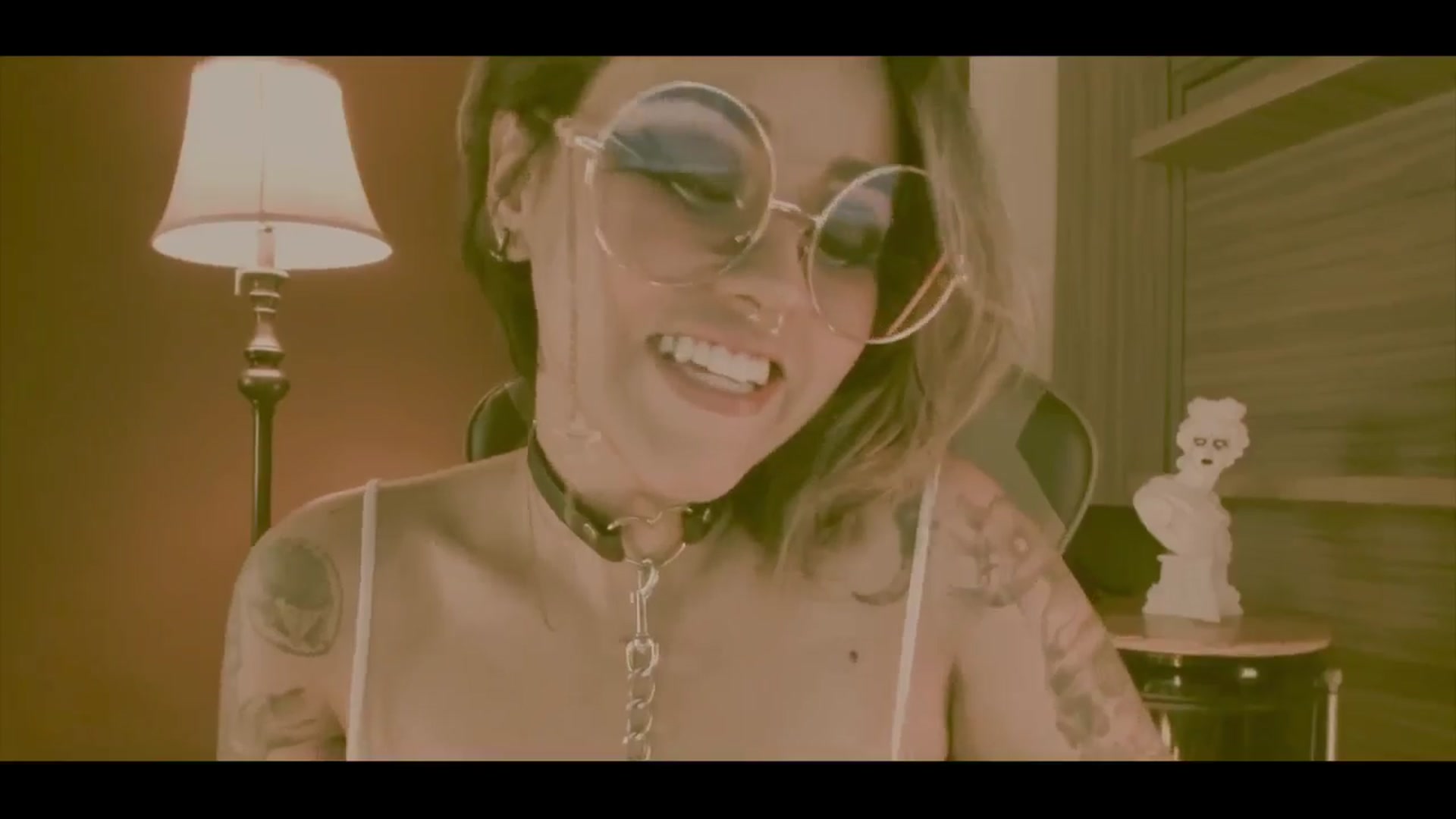 Gallery image thumbnail from AbraxxysRadio's myfreecams stream on, 06/13/2024, 23:28 image 4 of 20