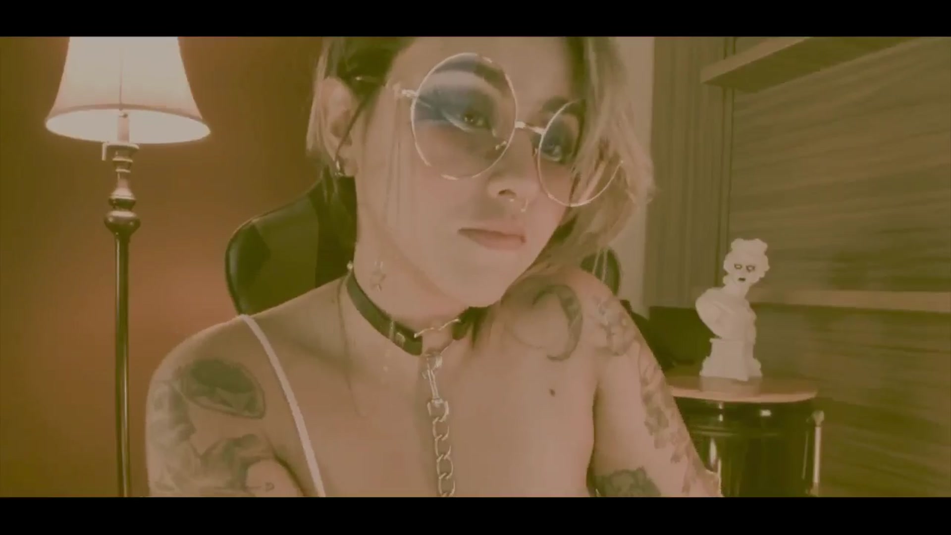 Gallery image thumbnail from AbraxxysRadio's myfreecams stream on, 06/13/2024, 23:28 image 7 of 20