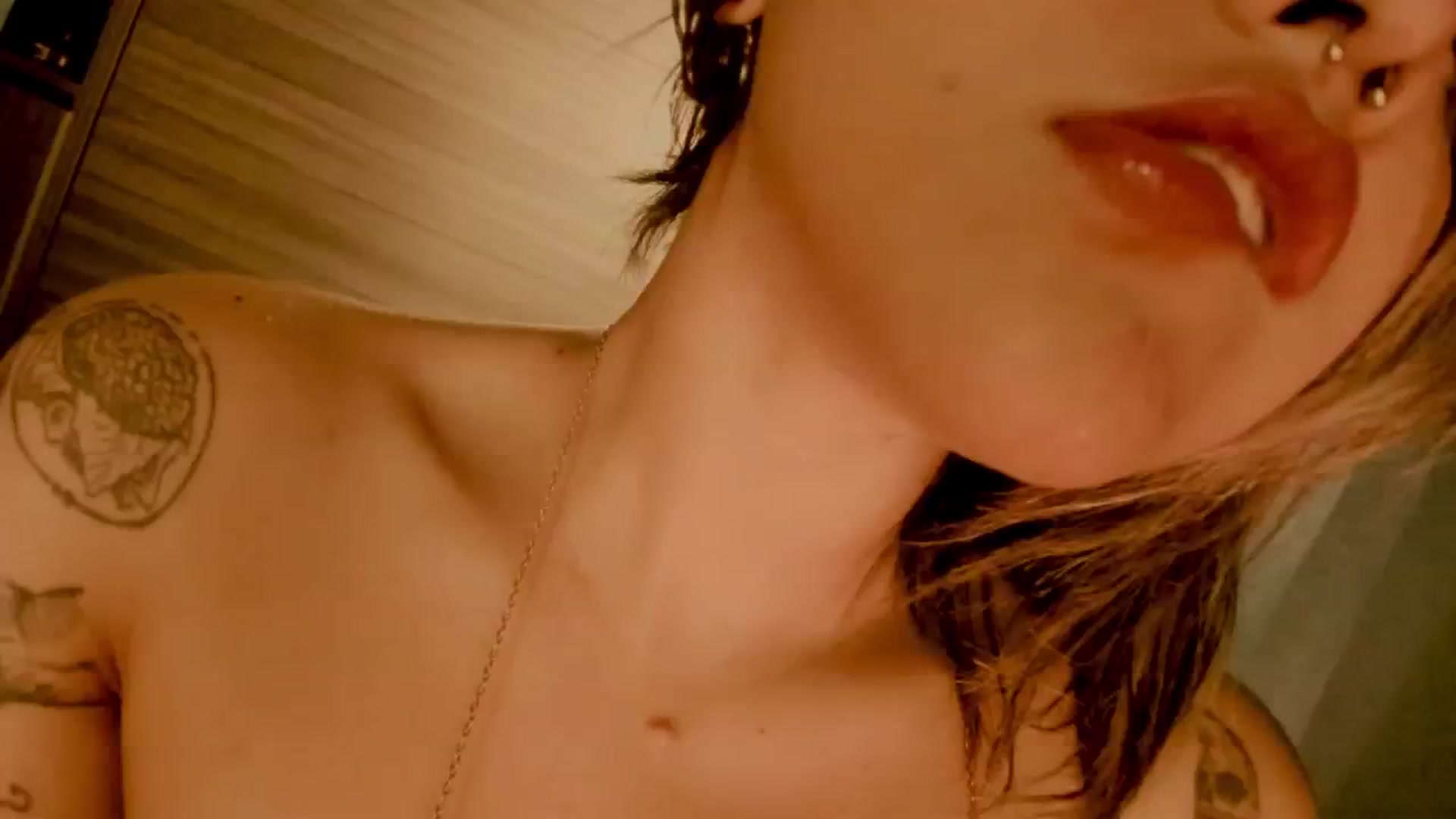 Gallery image thumbnail from AbraxxysRadio's myfreecams stream on, 06/16/2024, 02:04 image 10 of 20