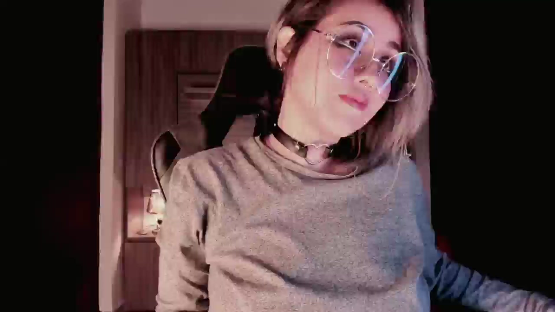 Gallery image thumbnail from AbraxxysRadio's myfreecams stream on, 06/20/2024, 23:34 image 4 of 20