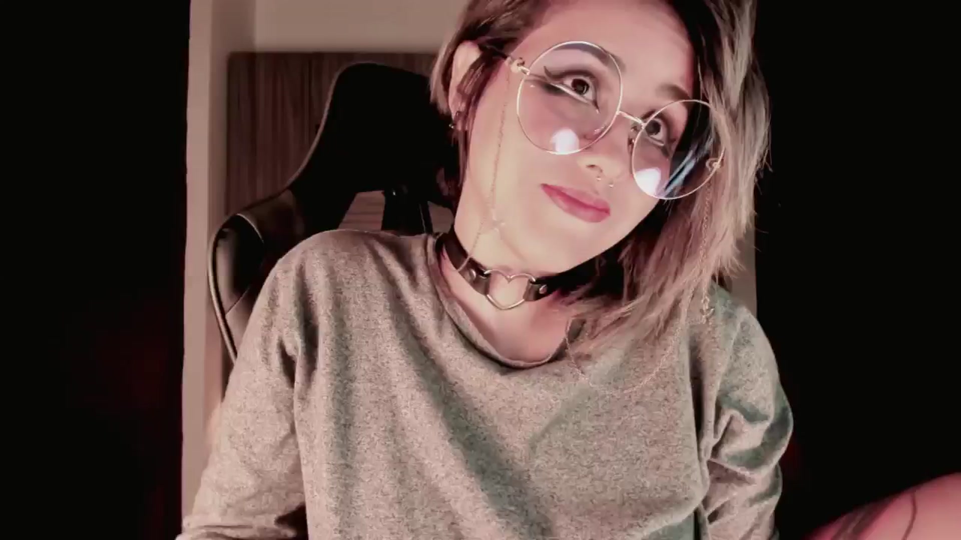 Gallery image thumbnail from AbraxxysRadio's myfreecams stream on, 06/20/2024, 23:34 image 17 of 20