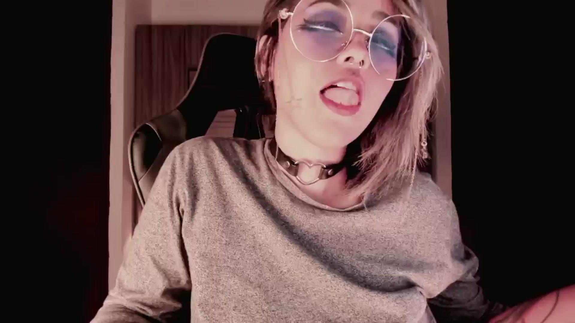 Gallery image thumbnail from AbraxxysRadio's myfreecams stream on, 06/20/2024, 23:34 image 13 of 20