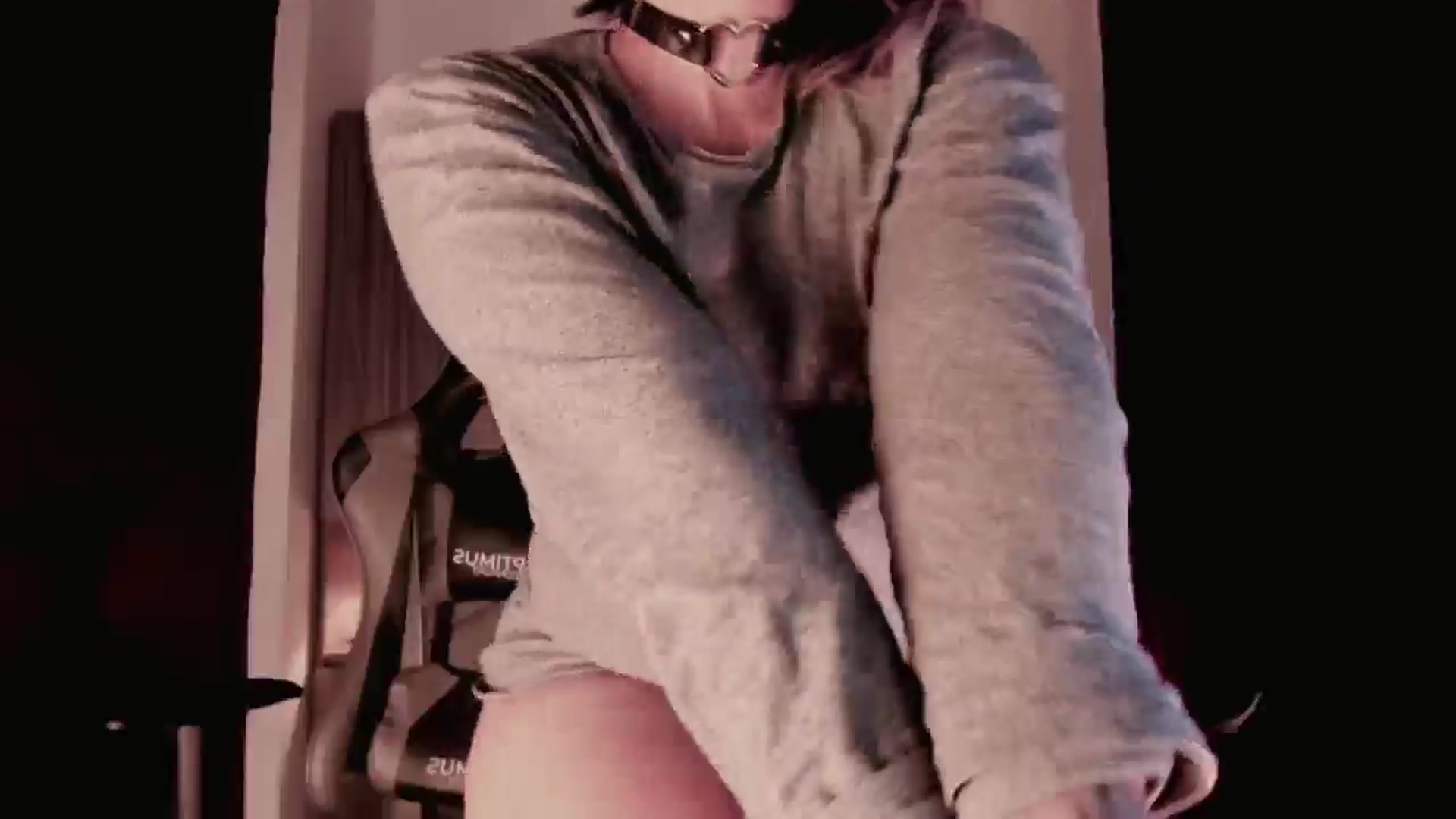 Gallery image thumbnail from AbraxxysRadio's myfreecams stream on, 06/20/2024, 23:53 image 15 of 20