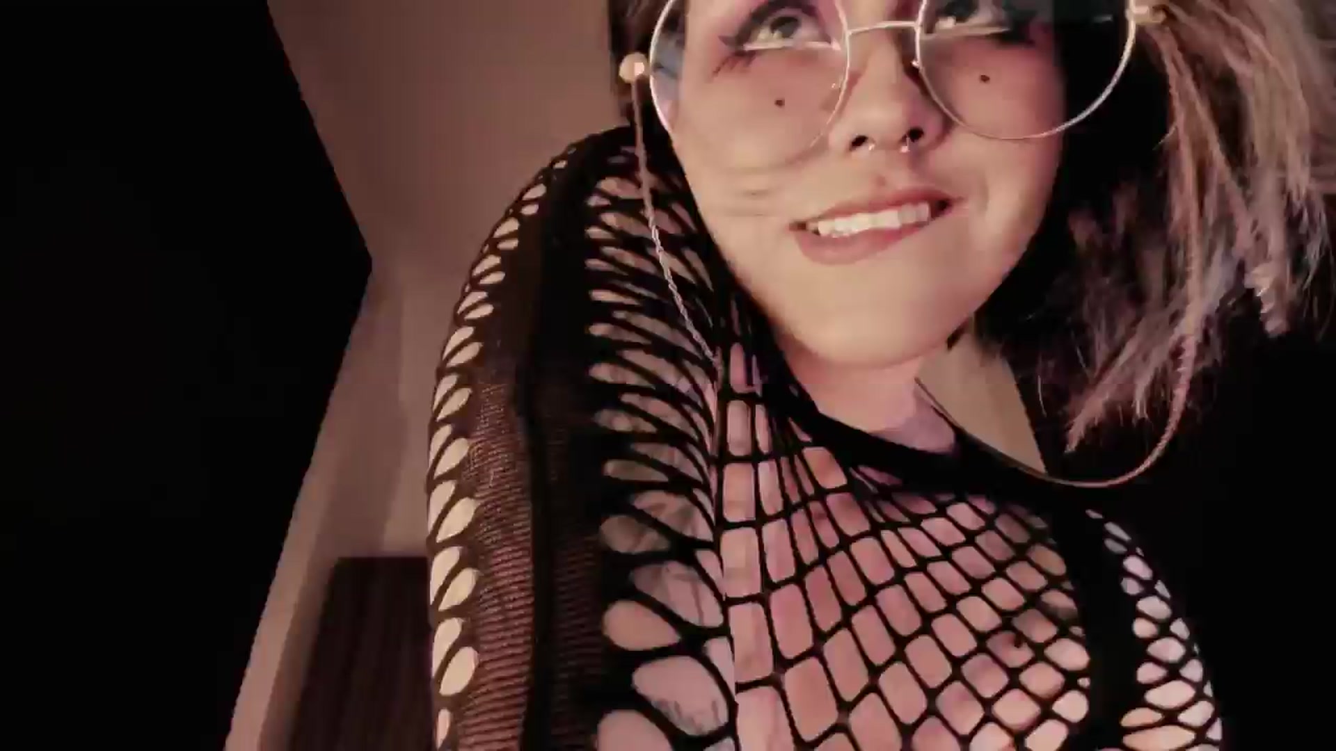 Gallery image thumbnail from AbraxxysRadio's myfreecams stream on, 06/21/2024, 23:05 image 15 of 20