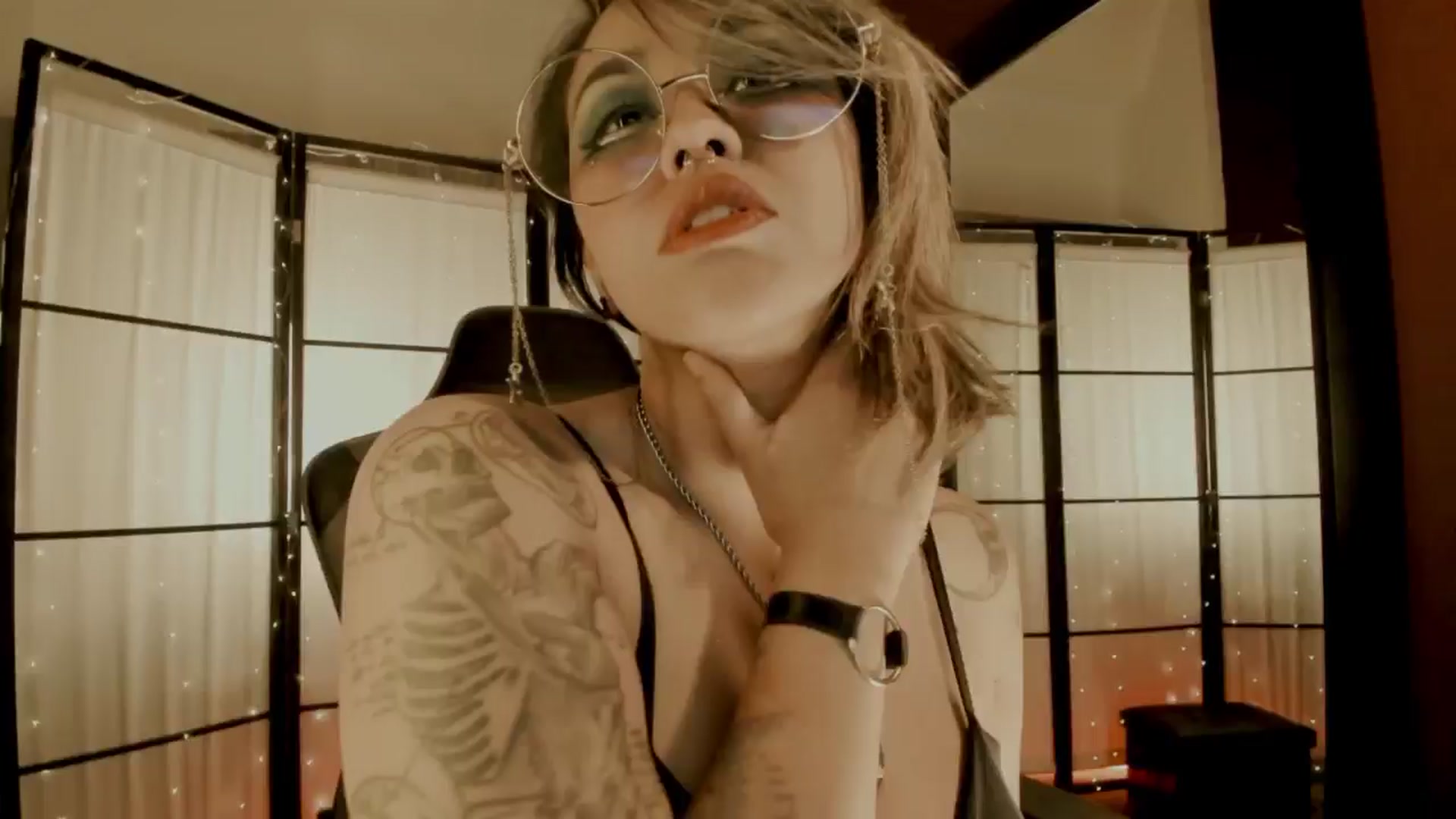 Gallery image thumbnail from AbraxxysRadio's myfreecams stream on, 06/23/2024, 02:05 image 17 of 20