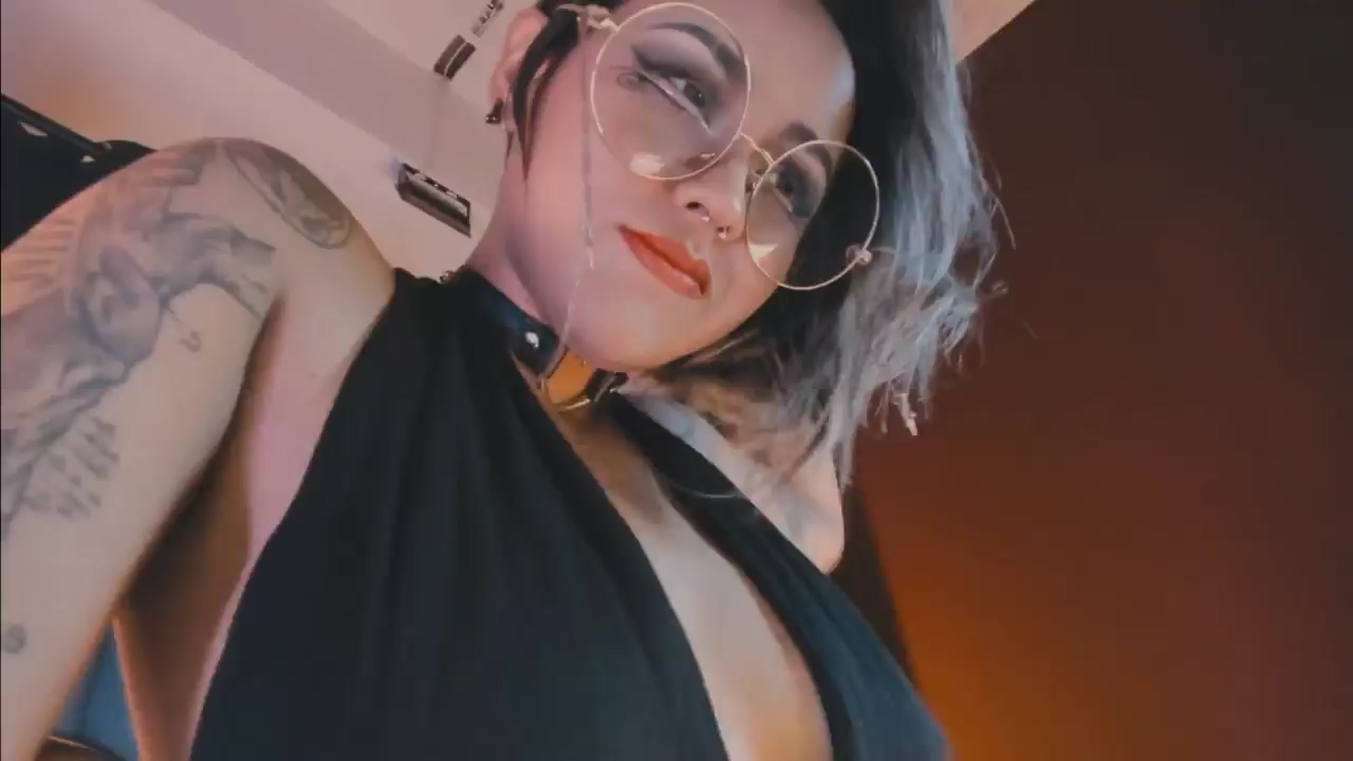 Gallery image thumbnail from AbraxxysRadio's myfreecams stream on, 06/25/2024, 23:31 image 19 of 20