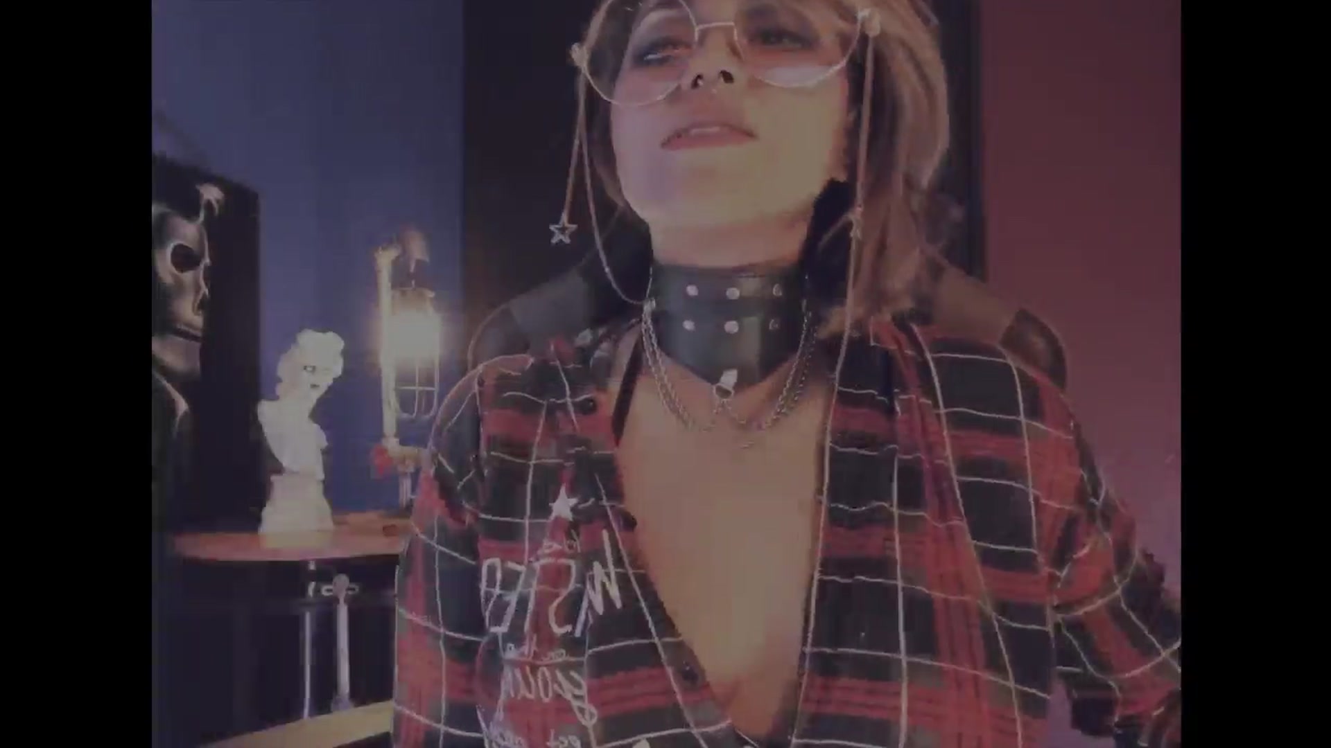 Gallery image thumbnail from AbraxxysRadio's myfreecams stream on, 06/27/2024, 24:00 image 2 of 20