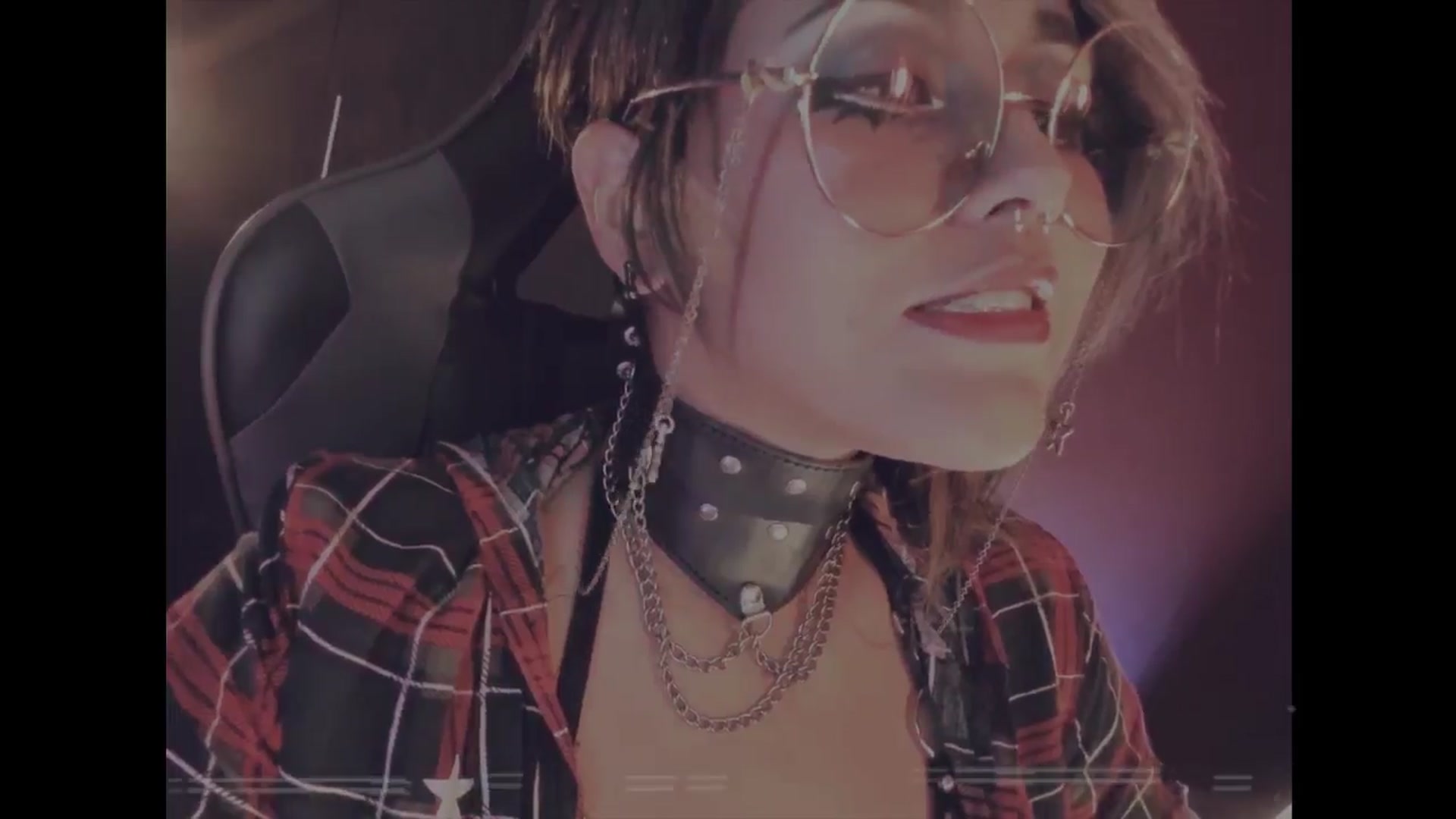 Gallery image thumbnail from AbraxxysRadio's myfreecams stream on, 06/27/2024, 24:00 image 13 of 20