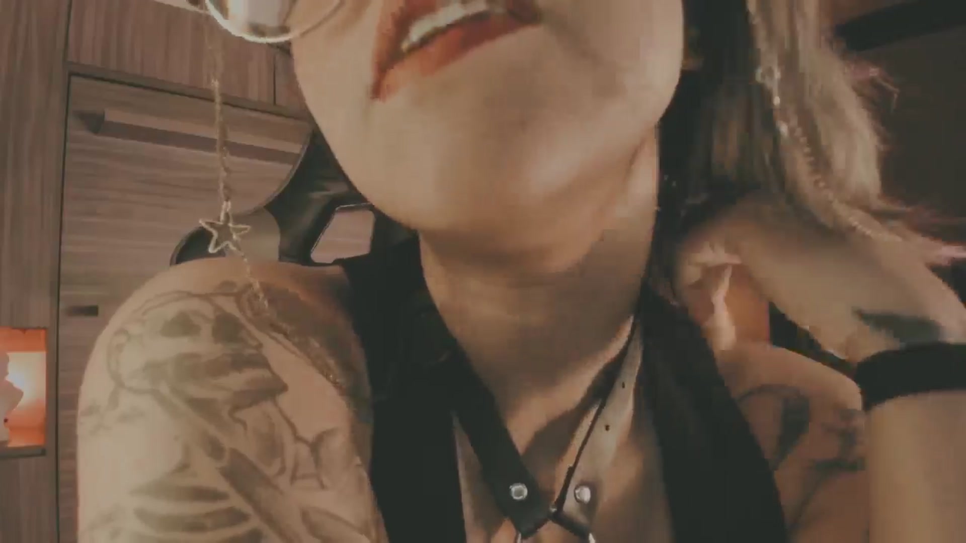 Gallery image thumbnail from AbraxxysRadio's myfreecams stream on, 06/28/2024, 22:44 image 4 of 20