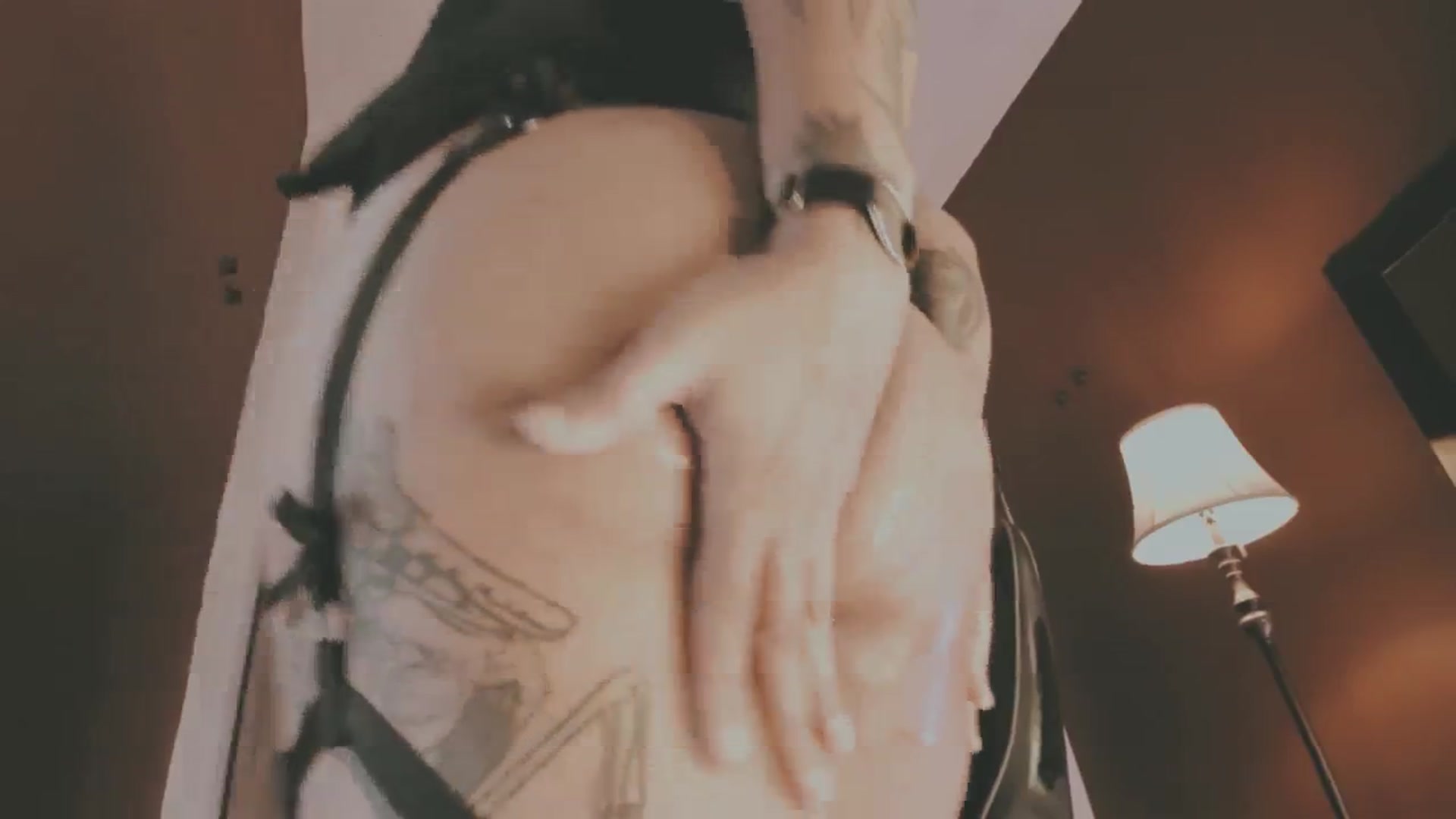 Gallery image thumbnail from AbraxxysRadio's myfreecams stream on, 06/28/2024, 23:36 image 12 of 20