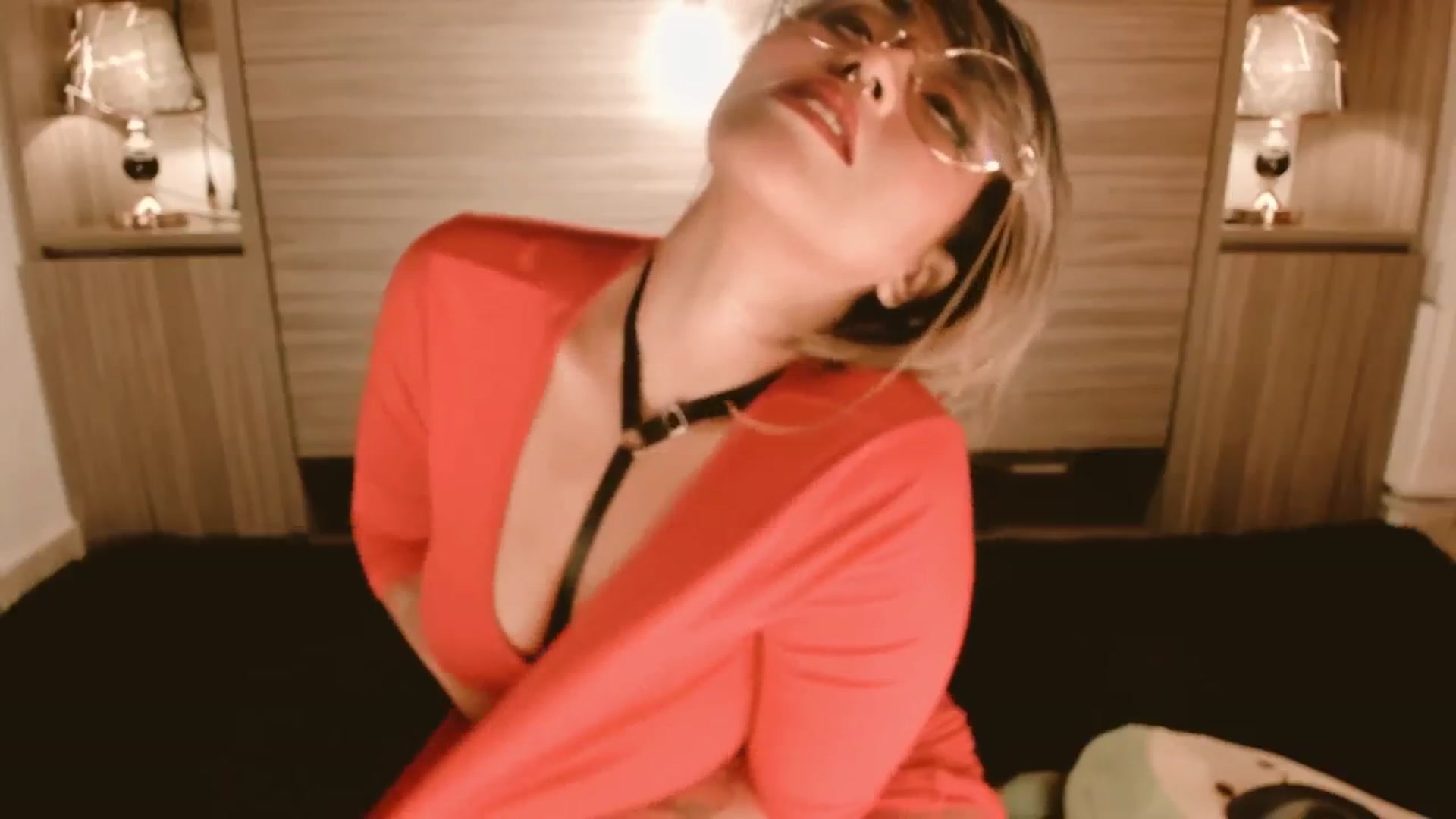 Gallery image thumbnail from AbraxxysRadio's myfreecams stream on, 06/29/2024, 22:55 image 3 of 20