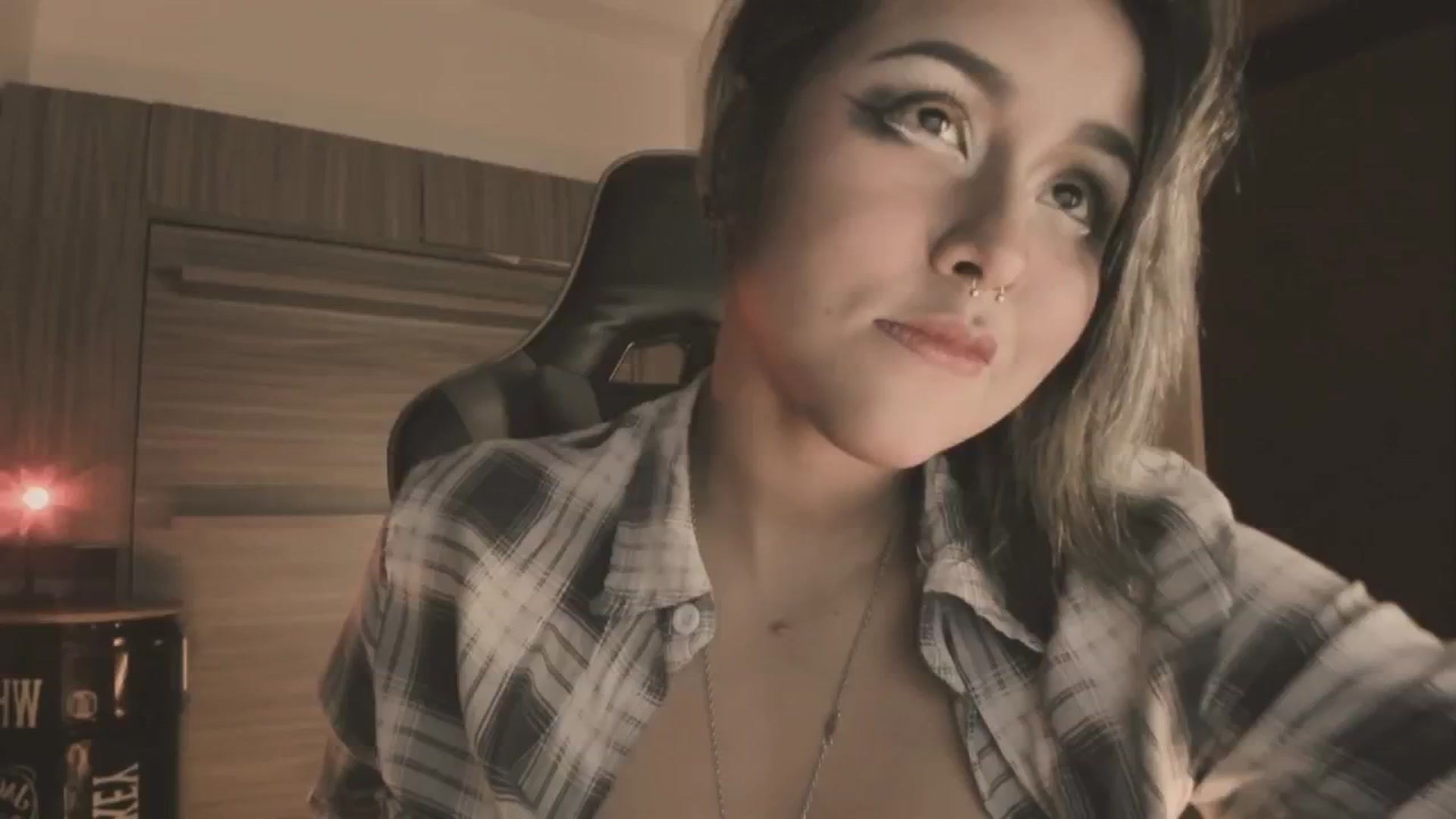 Gallery image thumbnail from AbraxxysRadio's myfreecams stream on, 07/03/2024, 23:41 image 1 of 20