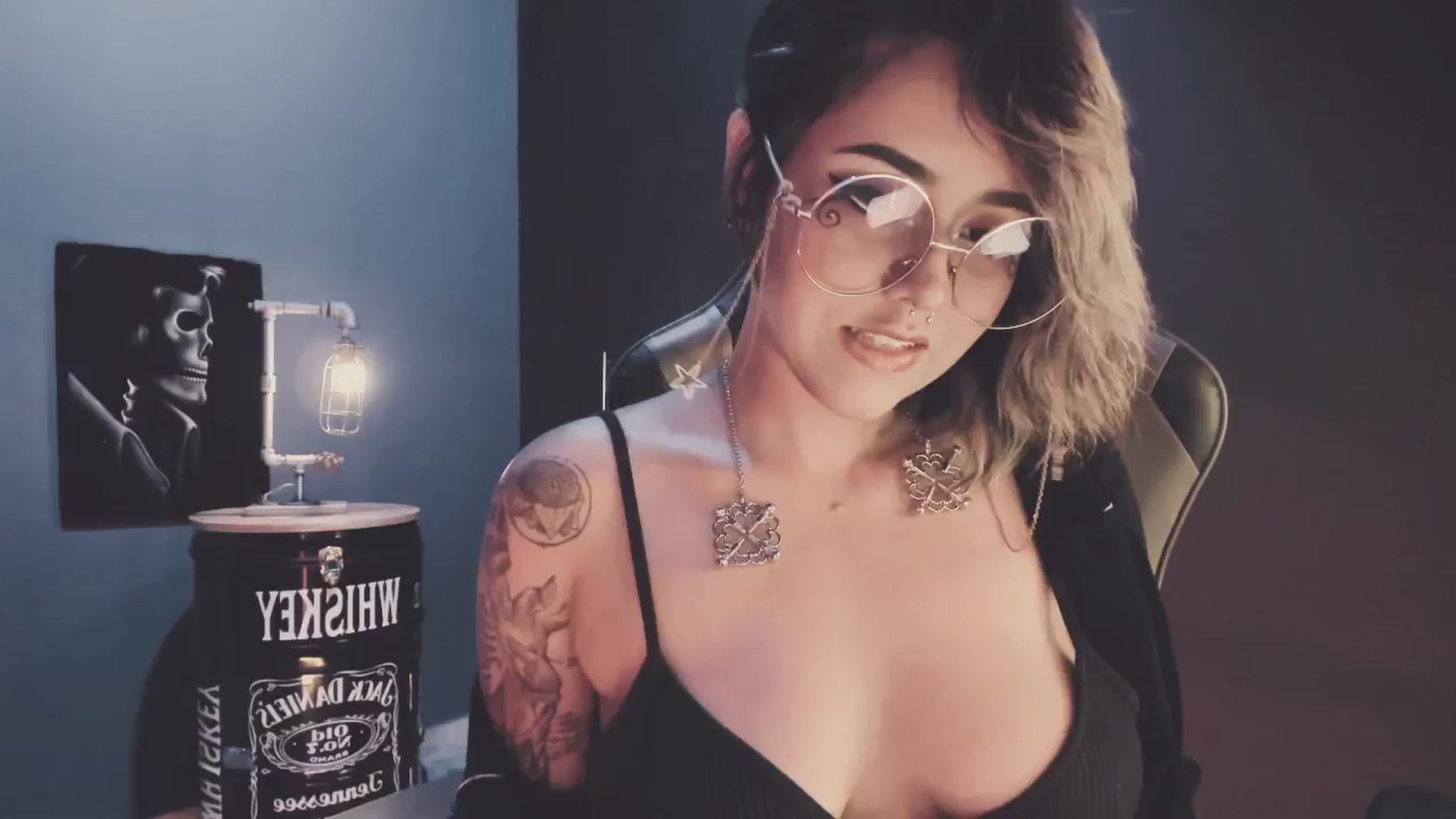 Gallery image thumbnail from AbraxxysRadio's myfreecams stream on, 07/04/2024, 22:41 image 4 of 20